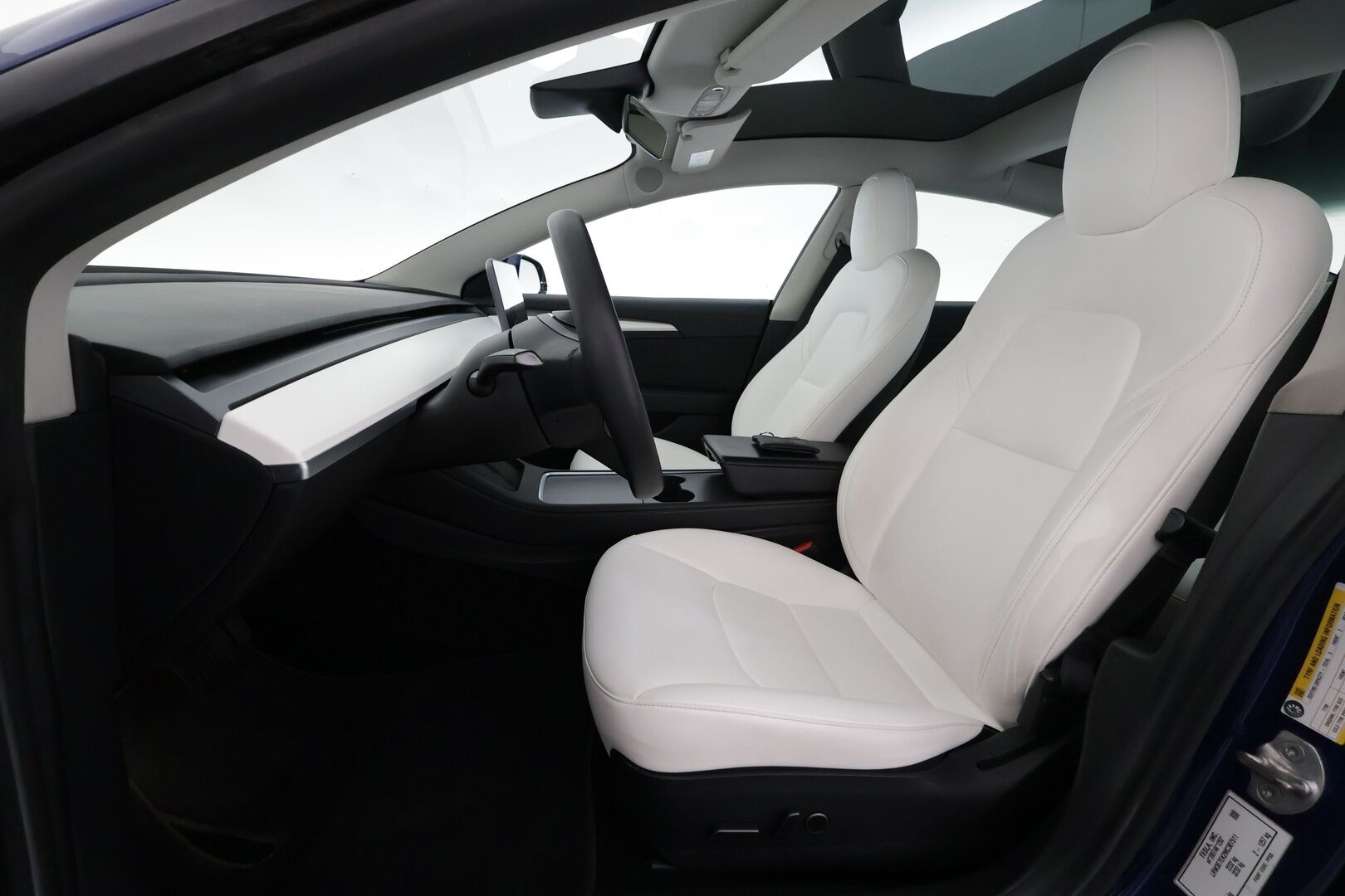 Tesla Model 3 2021 Long Range - | ACC | ILP | Koukku | Valkoiset nahat | Matrix | Premium Audio | Lasikatto | Muistipenkki | P.kamera | Lämm. ratti | 2x renkaat aluin | 