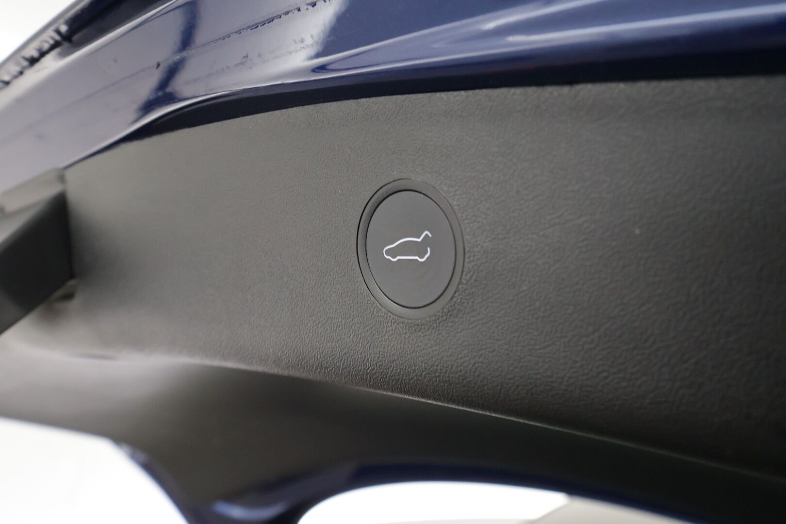 Tesla Model 3 2021 Long Range - | ACC | ILP | Koukku | Valkoiset nahat | Matrix | Premium Audio | Lasikatto | Muistipenkki | P.kamera | Lämm. ratti | 2x renkaat aluin | 