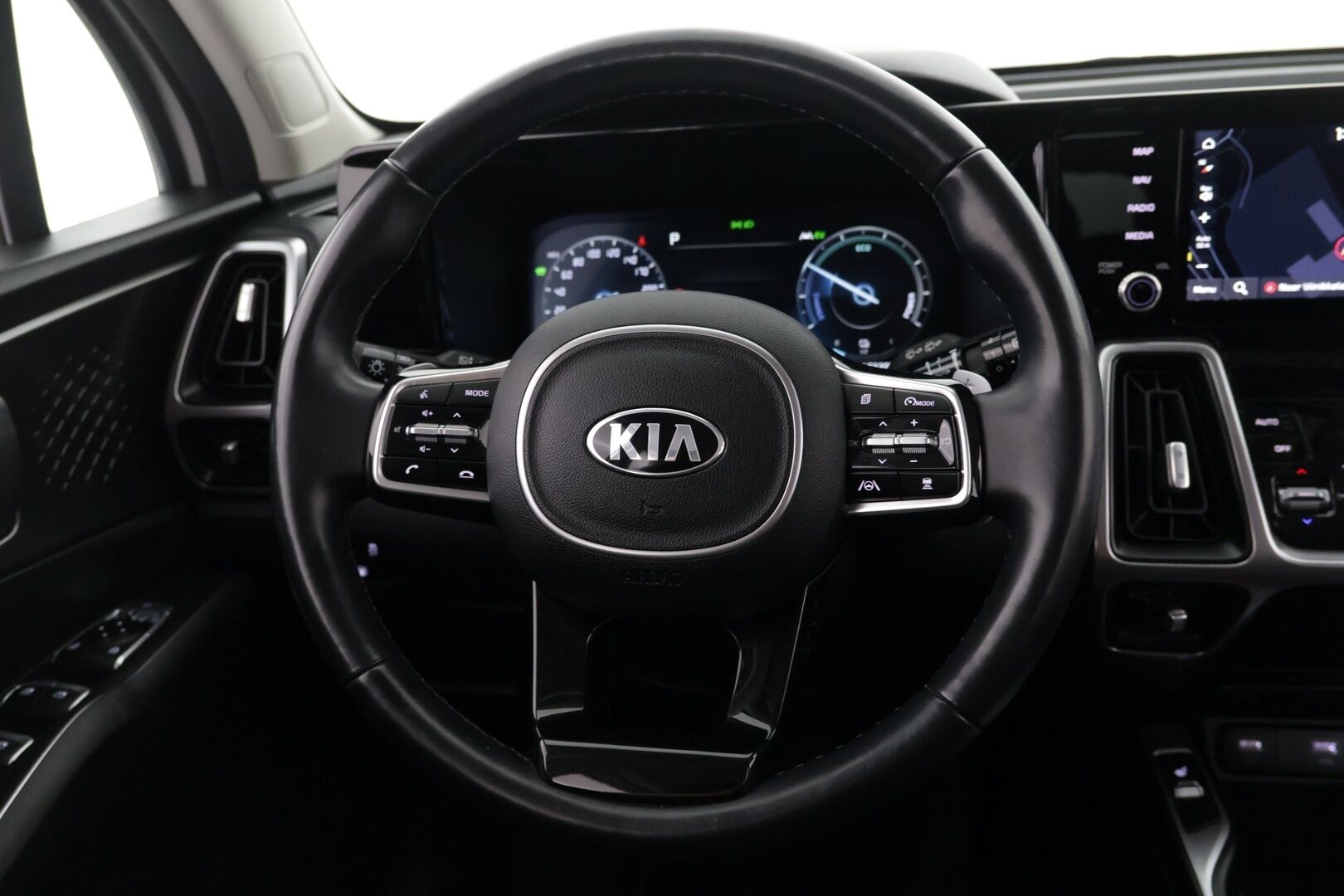 KIA SORENTO 2021 1,6 T-GDI Plug-in AWD Business AT 7P - | Adapt.Vakkari | Lohko+Sisäp. | Koukku | Peruutuskamera | KeylessGo | Navigaattori | SOH 95,7% ! |