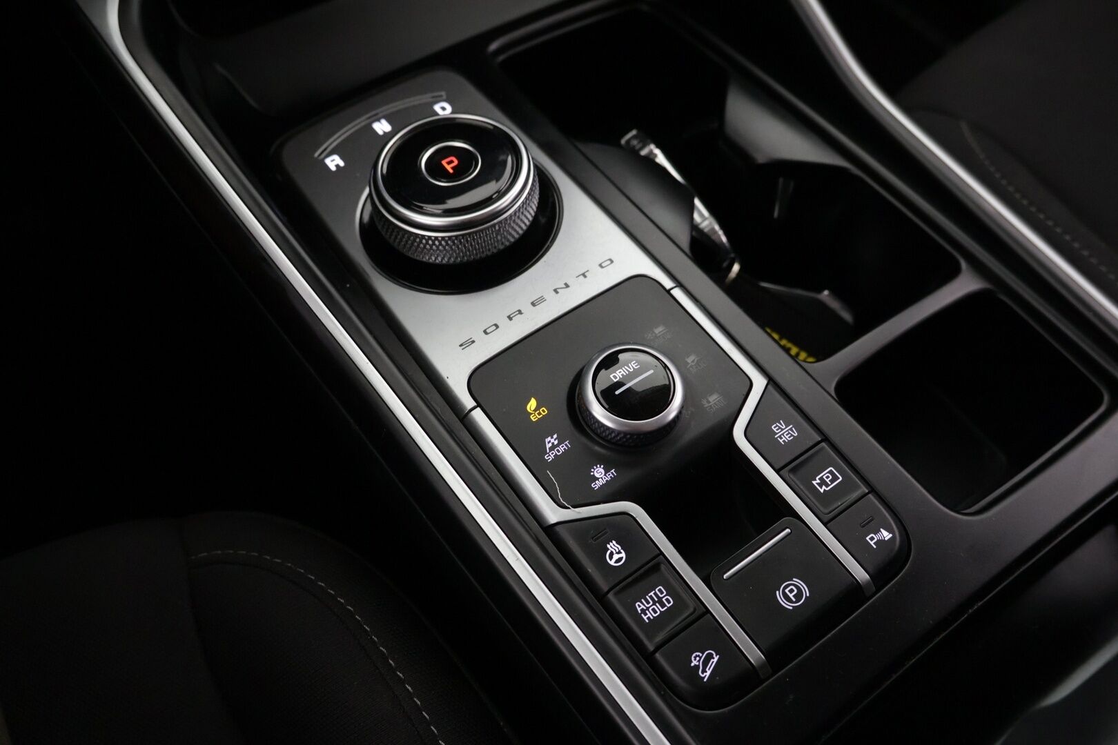 KIA SORENTO 2021 1,6 T-GDI Plug-in AWD Business AT 7P - | Adapt.Vakkari | Lohko+Sisäp. | Koukku | Peruutuskamera | KeylessGo | Navigaattori | SOH 95,7% ! |