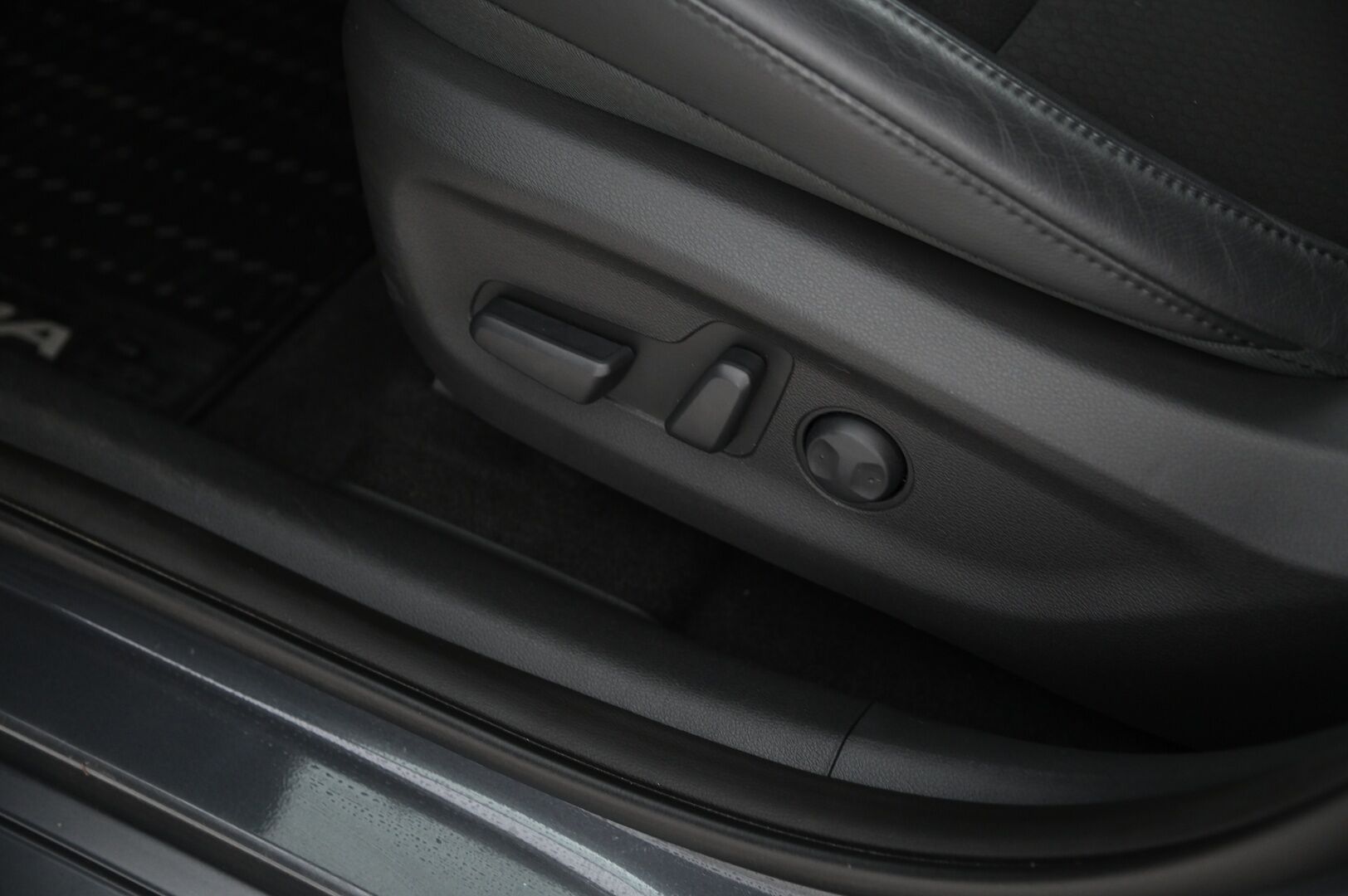 Hyundai KONA 2020 electric 64 kWh 204 hv Style*ILP / Krell / ACC / P.Kamera / Navi* - *Kahdet renkaat alumiinivanteilla! / Juuri saapunut!*