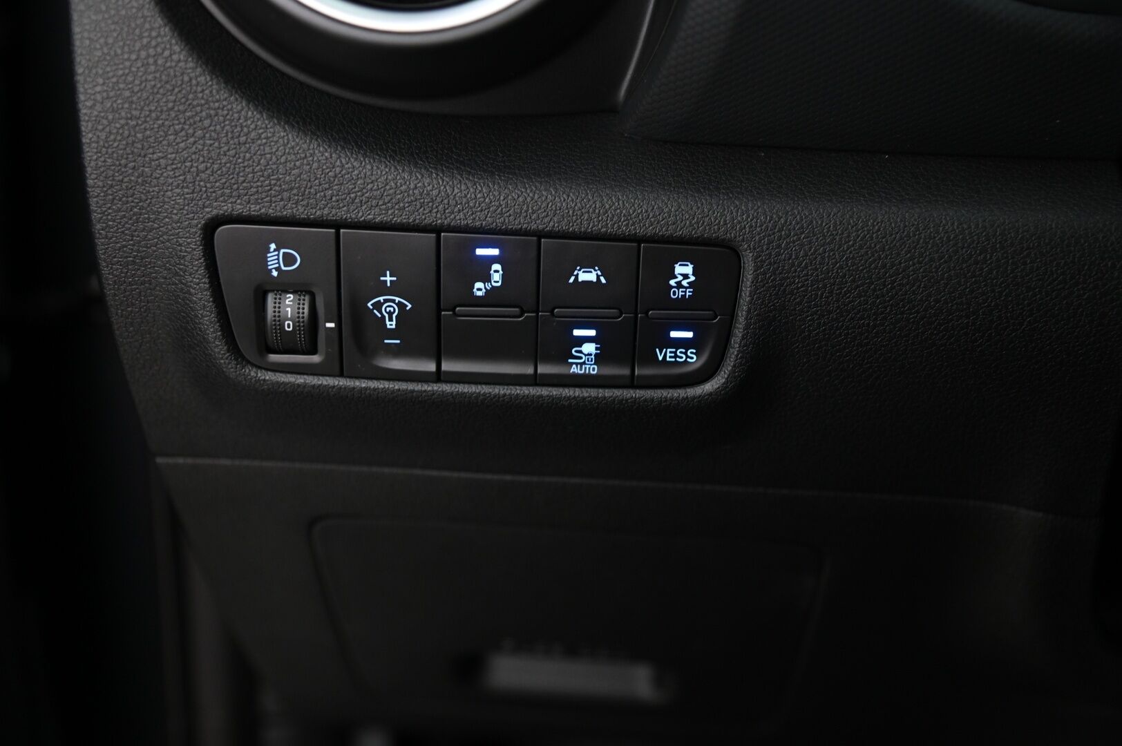 Hyundai KONA 2020 electric 64 kWh 204 hv Style*ILP / Krell / ACC / P.Kamera / Navi* - *Kahdet renkaat alumiinivanteilla! / Juuri saapunut!*