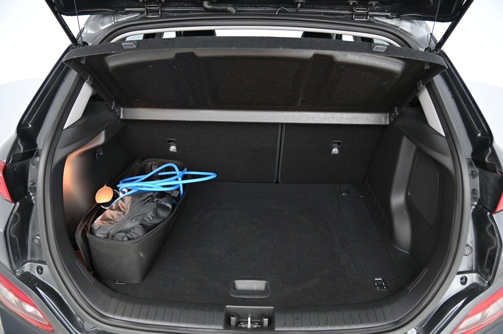 Hyundai KONA 2020 electric 64 kWh 204 hv Style*ILP / Krell / ACC / P.Kamera / Navi* - *Kahdet renkaat alumiinivanteilla! / Juuri saapunut!*