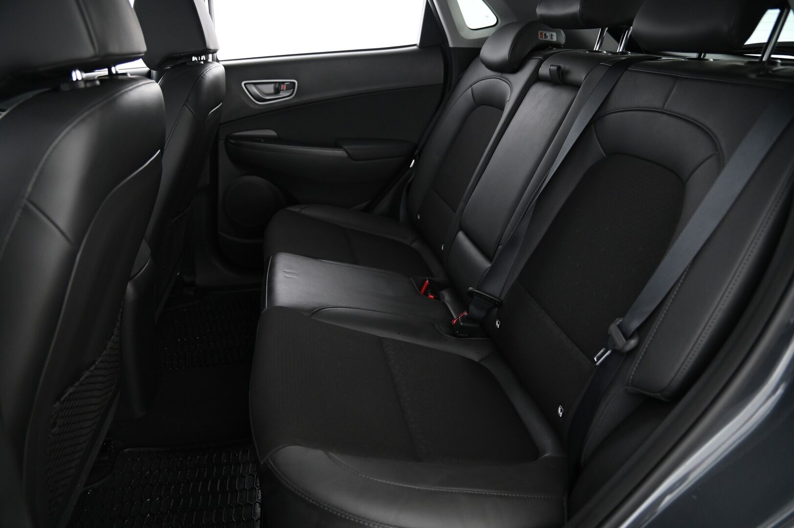 Hyundai KONA 2020 electric 64 kWh 204 hv Style*ILP / Krell / ACC / P.Kamera / Navi* - *Kahdet renkaat alumiinivanteilla! / Juuri saapunut!*