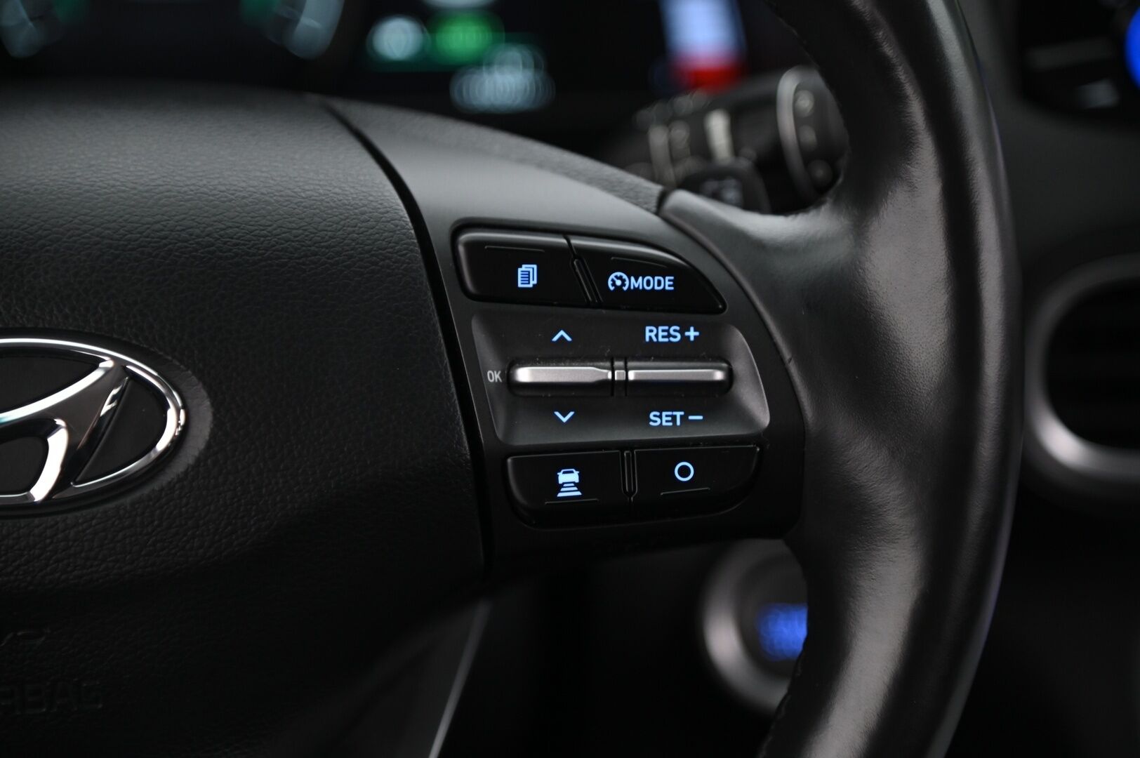 Hyundai KONA 2020 electric 64 kWh 204 hv Style*ILP / Krell / ACC / P.Kamera / Navi* - *Kahdet renkaat alumiinivanteilla! / Juuri saapunut!*