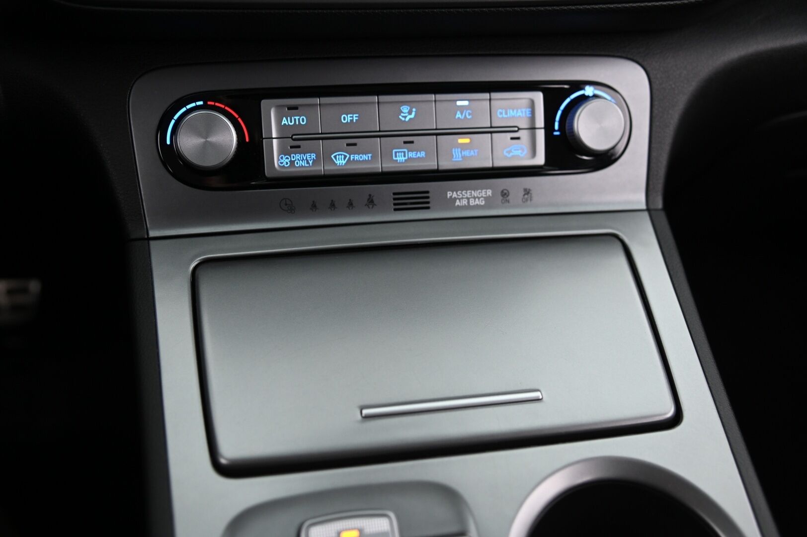 Hyundai KONA 2020 electric 64 kWh 204 hv Style*ILP / Krell / ACC / P.Kamera / Navi* - *Kahdet renkaat alumiinivanteilla! / Juuri saapunut!*