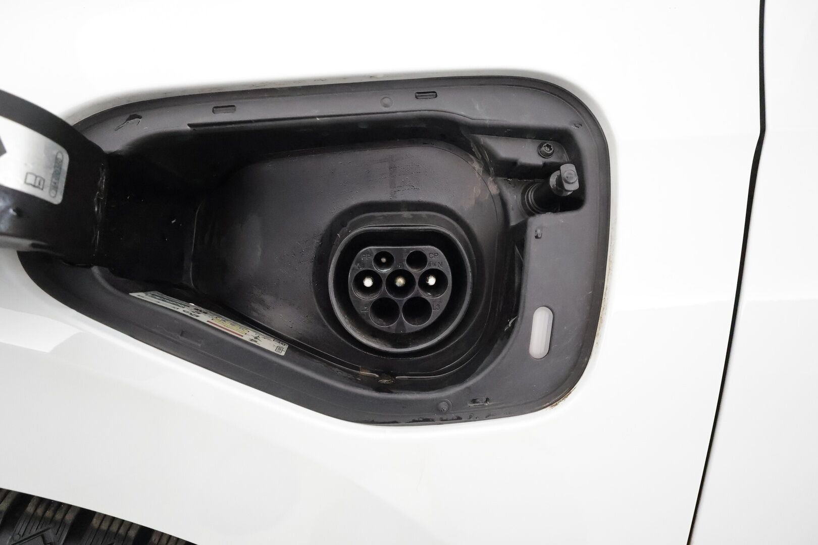 Volkswagen Golf 2021 GTE 180 kW (PHEV) DSG-automaatti **Adapt.Vakkari / Matrix-LED / P.Kamera / Navi / Kaistavahti / Digimittaristo** - Akku kuntotarkastettu / Apple&Android / 3-Alueinen AC / 1x Vanteet / 2x Renkaat
