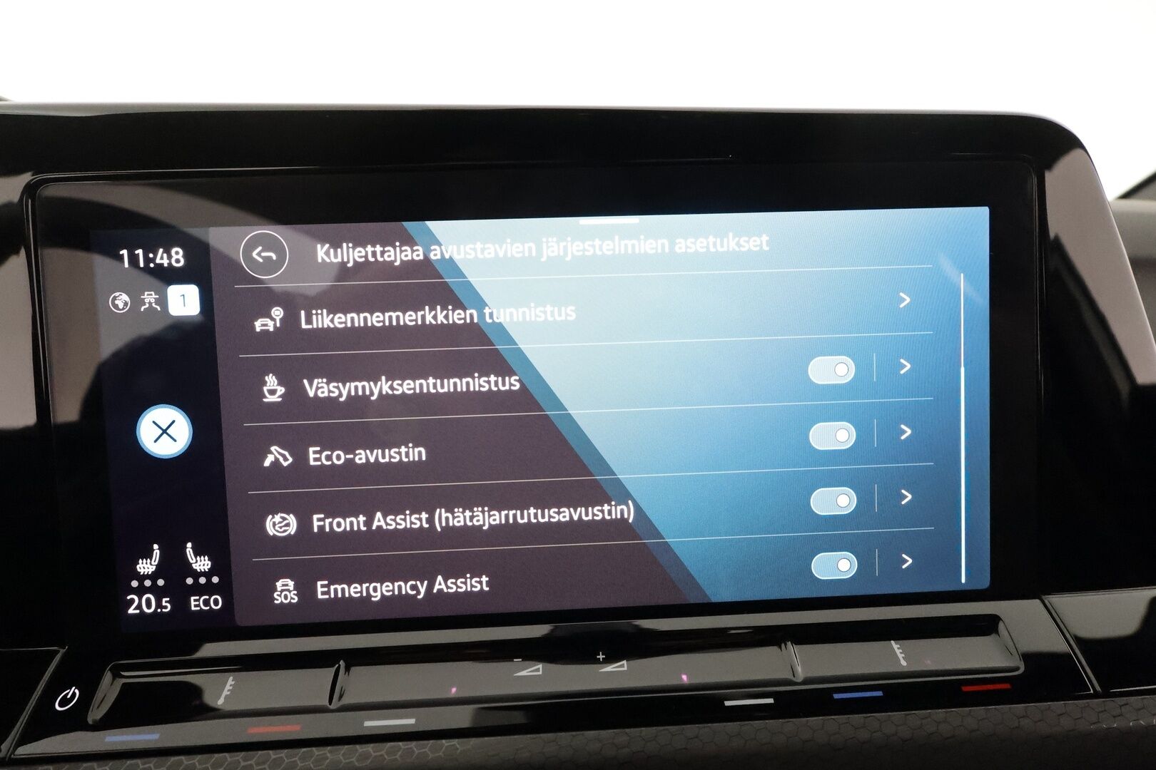 Volkswagen Golf 2021 GTE 180 kW (PHEV) DSG-automaatti **Adapt.Vakkari / Matrix-LED / P.Kamera / Navi / Kaistavahti / Digimittaristo** - Akku kuntotarkastettu / Apple&Android / 3-Alueinen AC / 1x Vanteet / 2x Renkaat