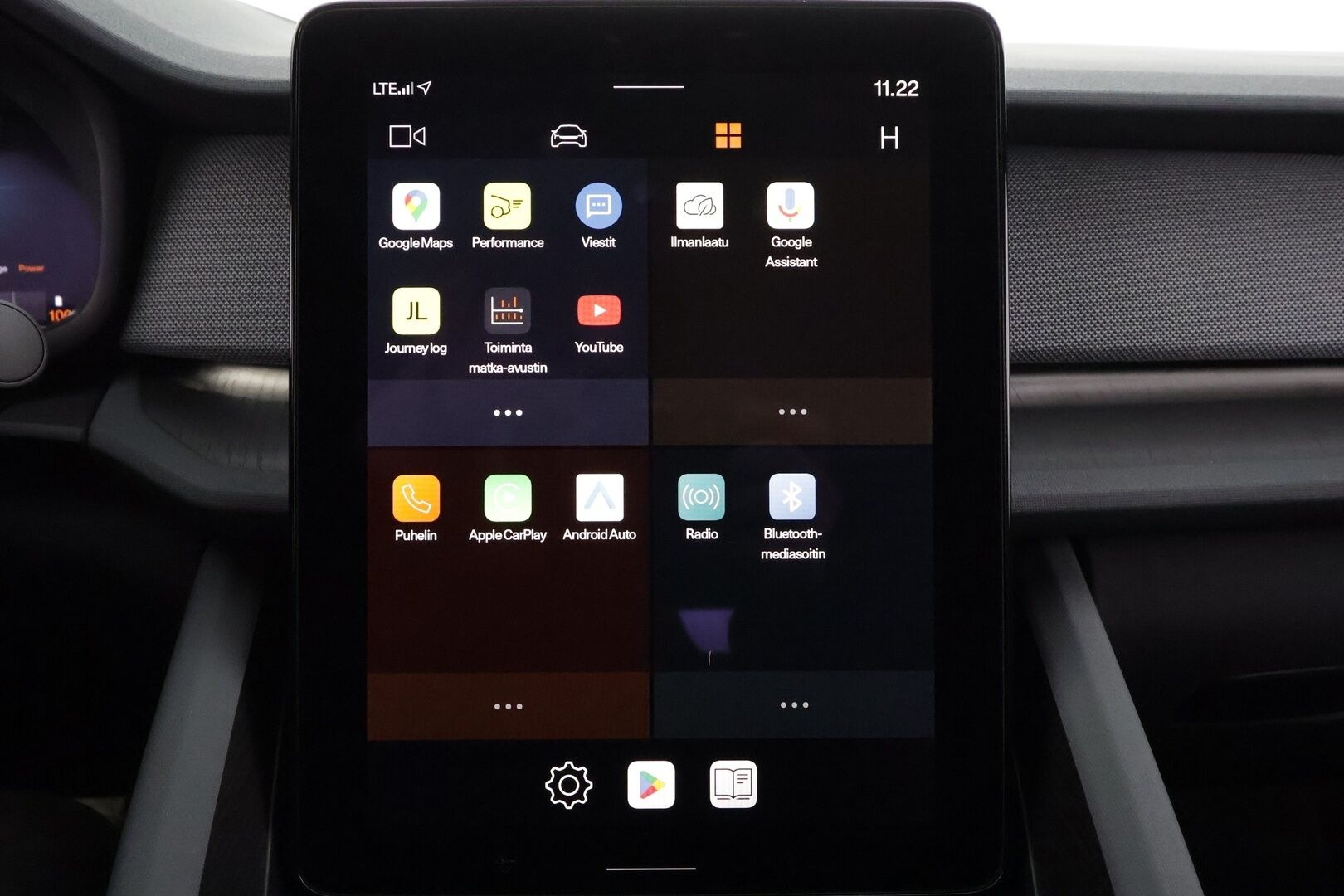 Polestar 2 2023 Long Range Dual Motor 300kW * Pilot&Plus / H&K / ILP / ACC / LED / Lasikatto / 360° / Sportpenkki Muistilla / Navi * - Akku kuntotarkastettu 95,3% / 2x Latauskaapelit - HULLU BLACKWEEK KORKOTARJOUS 2,49%