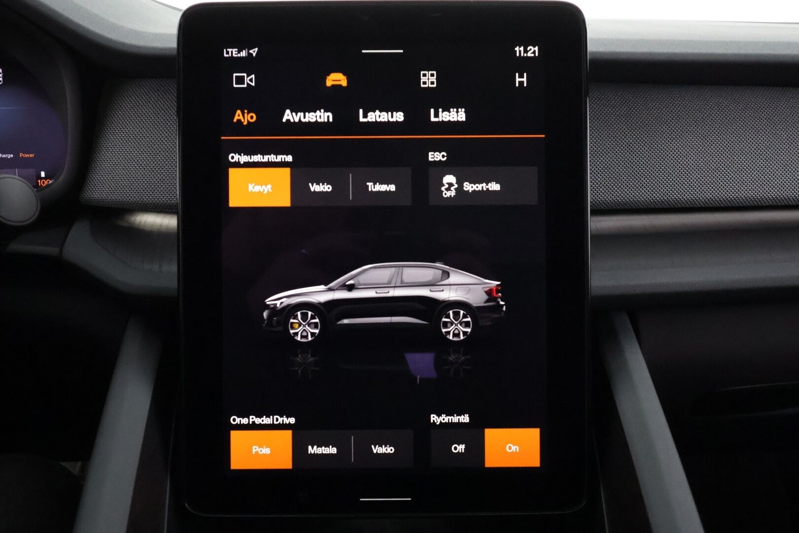 Polestar 2 2023 Long Range Dual Motor 300kW * Pilot&Plus / H&K / ILP / ACC / LED / Lasikatto / 360° / Sportpenkki Muistilla / Navi * - Akku kuntotarkastettu 95,3% / 2x Latauskaapelit - HULLU BLACKWEEK KORKOTARJOUS 2,49%