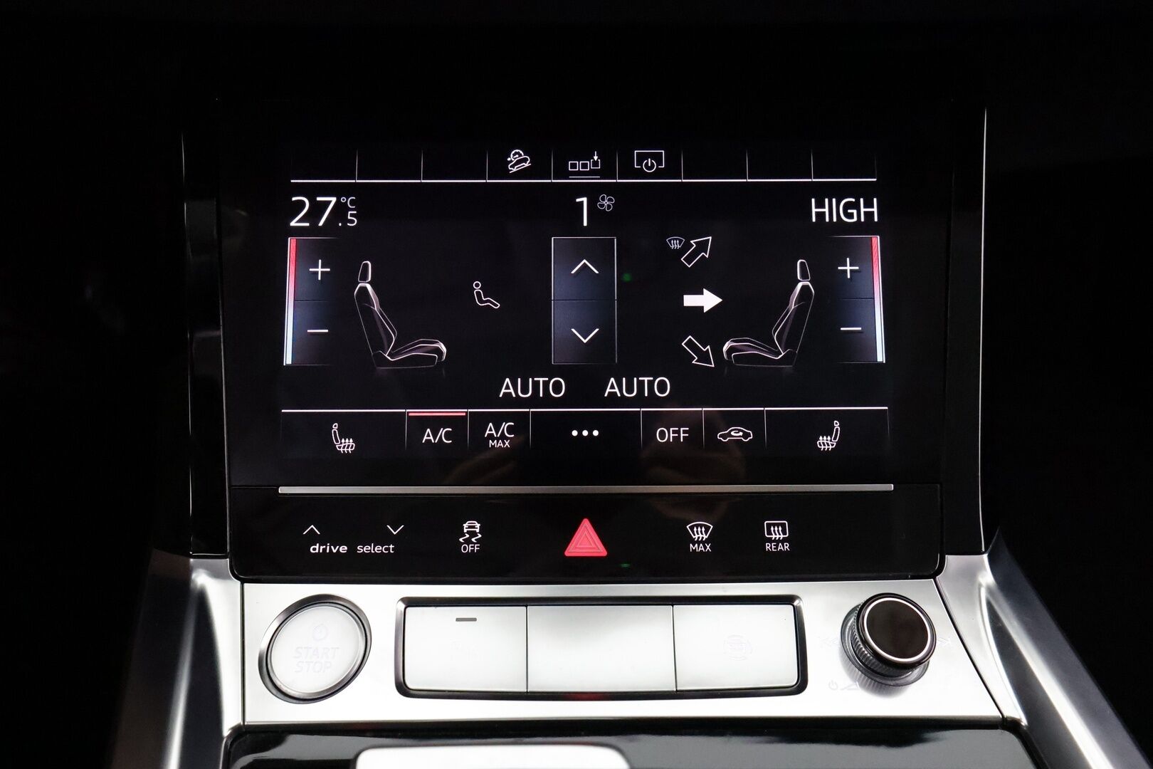 AUDI E-TRON 2020 50 Launch Edition plus 71 kWh - Adapt.vakkari / Koukku / P.tutkat / Navi / Nahkapelnkit / Tulossa toimipisteeseen!