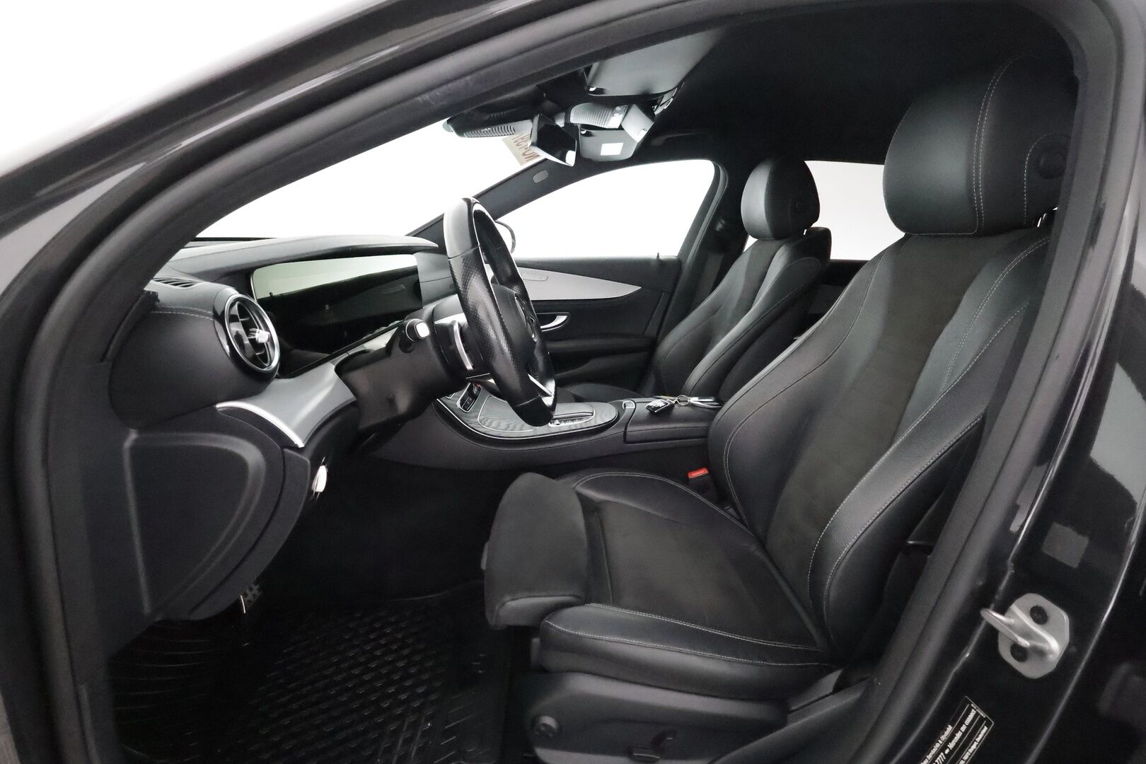 MERCEDES-BENZ E 2021 220 T d 4MATIC AMG - 3,99 % KORKOTARJOUS TÄHÄN AUTOON - * Widescreen / Webasto / Koukku / Adapt.Vakkari / P. Kamera / Sporttipenkit / LED-valot / Navi / Kaistavahti / 2x Renkaat*