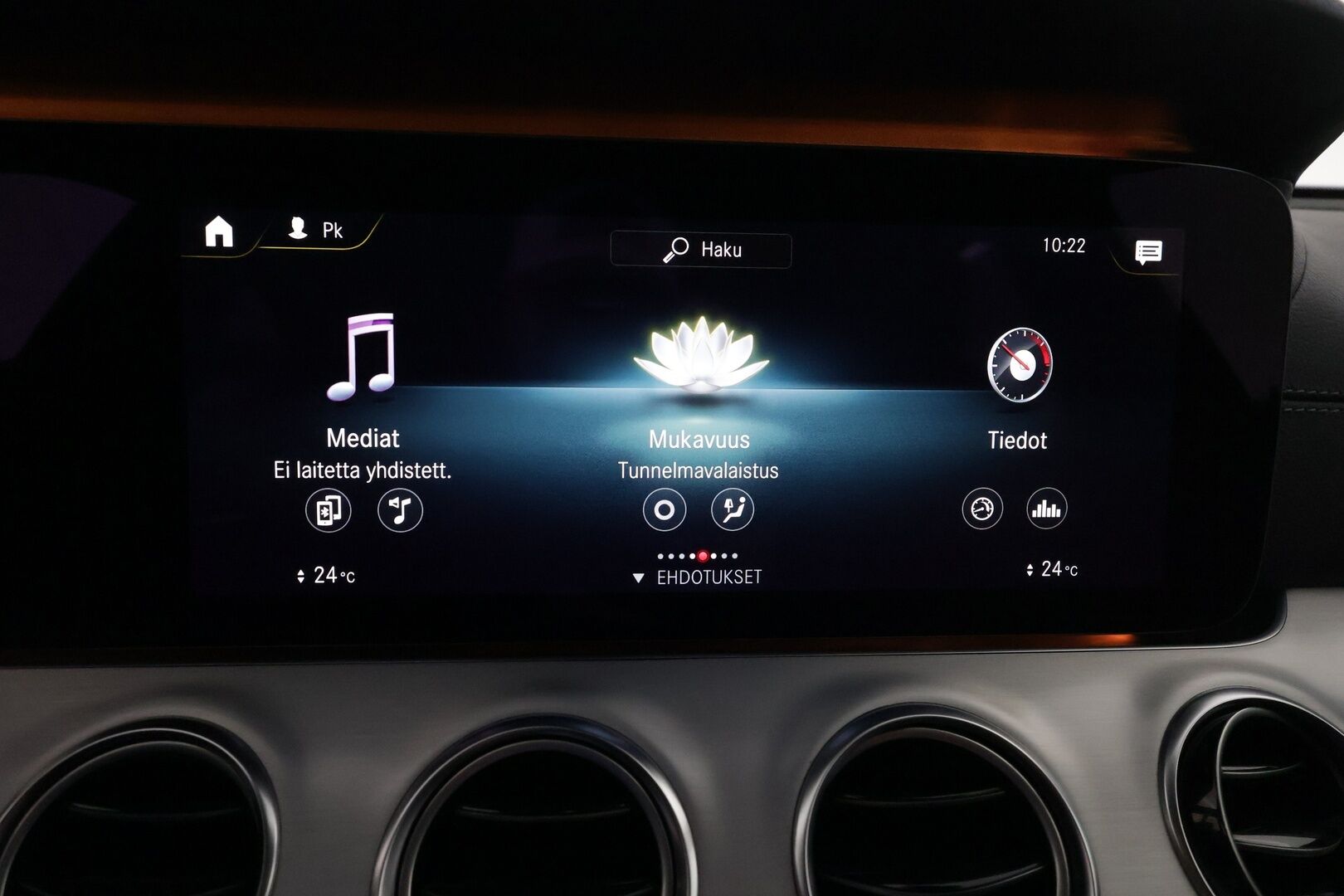 MERCEDES-BENZ E 2021 220 T d 4MATIC AMG - 3,99 % KORKOTARJOUS TÄHÄN AUTOON - * Widescreen / Webasto / Koukku / Adapt.Vakkari / P. Kamera / Sporttipenkit / LED-valot / Navi / Kaistavahti / 2x Renkaat*
