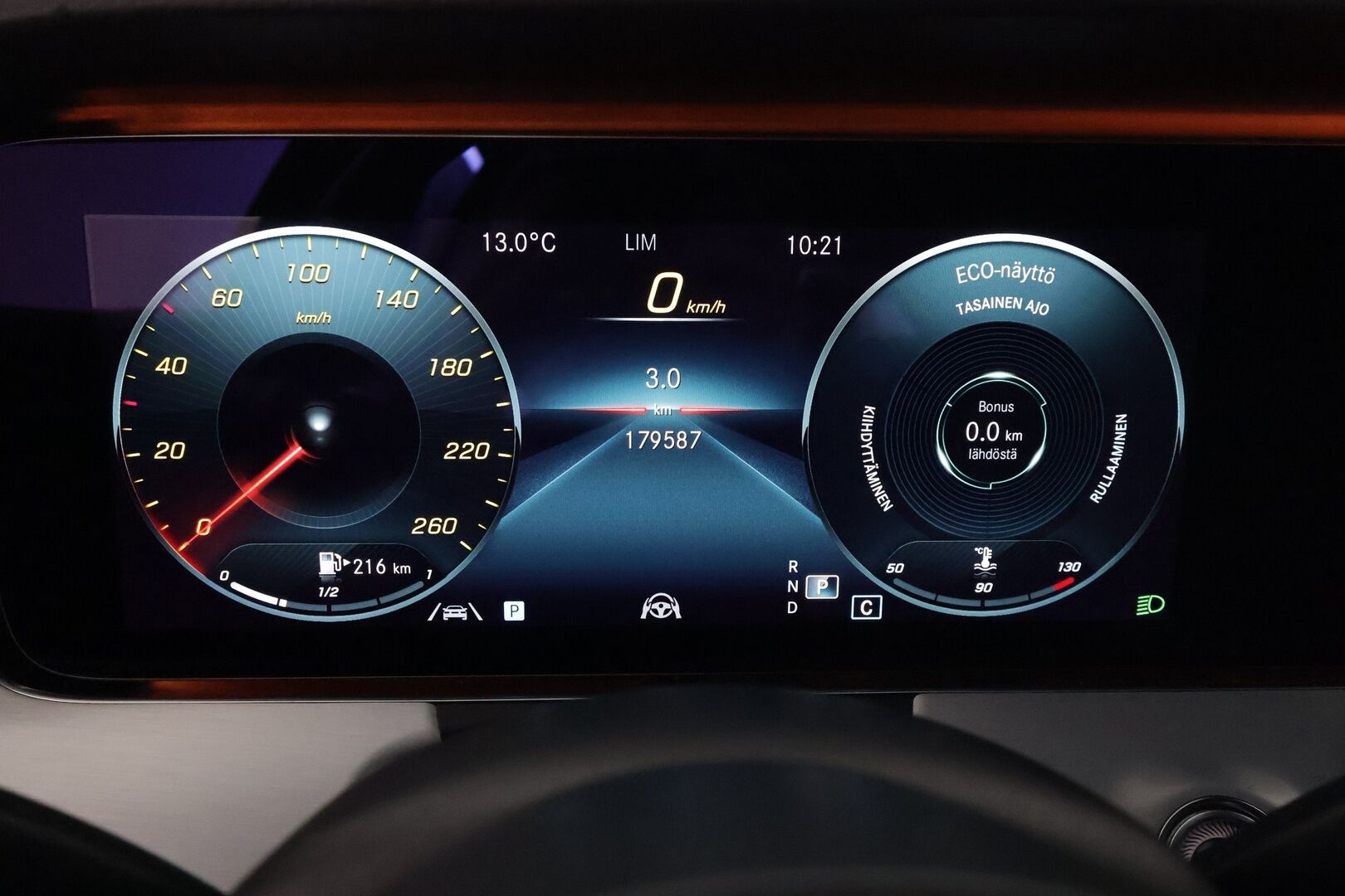 MERCEDES-BENZ E 2021 220 T d 4MATIC AMG - 3,99 % KORKOTARJOUS TÄHÄN AUTOON - * Widescreen / Webasto / Koukku / Adapt.Vakkari / P. Kamera / Sporttipenkit / LED-valot / Navi / Kaistavahti / 2x Renkaat*