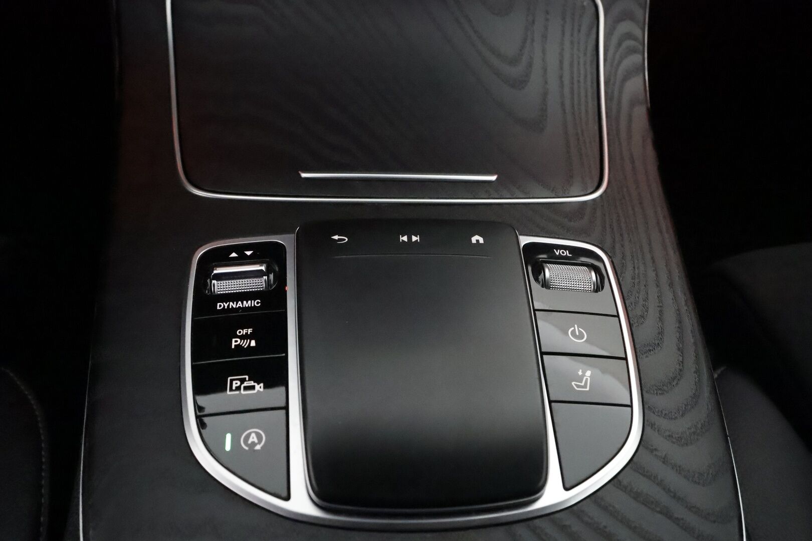 MERCEDES-BENZ E 2021 220 T d 4MATIC AMG - 3,99 % KORKOTARJOUS TÄHÄN AUTOON - * Widescreen / Webasto / Koukku / Adapt.Vakkari / P. Kamera / Sporttipenkit / LED-valot / Navi / Kaistavahti / 2x Renkaat*