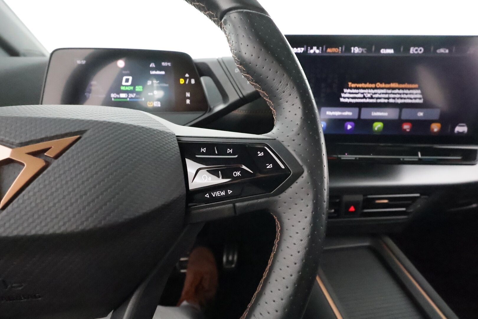 CUPRA BORN 2022 150 kW 58kWh ** Lämpöpumppu / Adapt.vakkari / 2x vanteet / P-Kamera / Apple&Android / Sporttipenkit / Navi / Digimittari