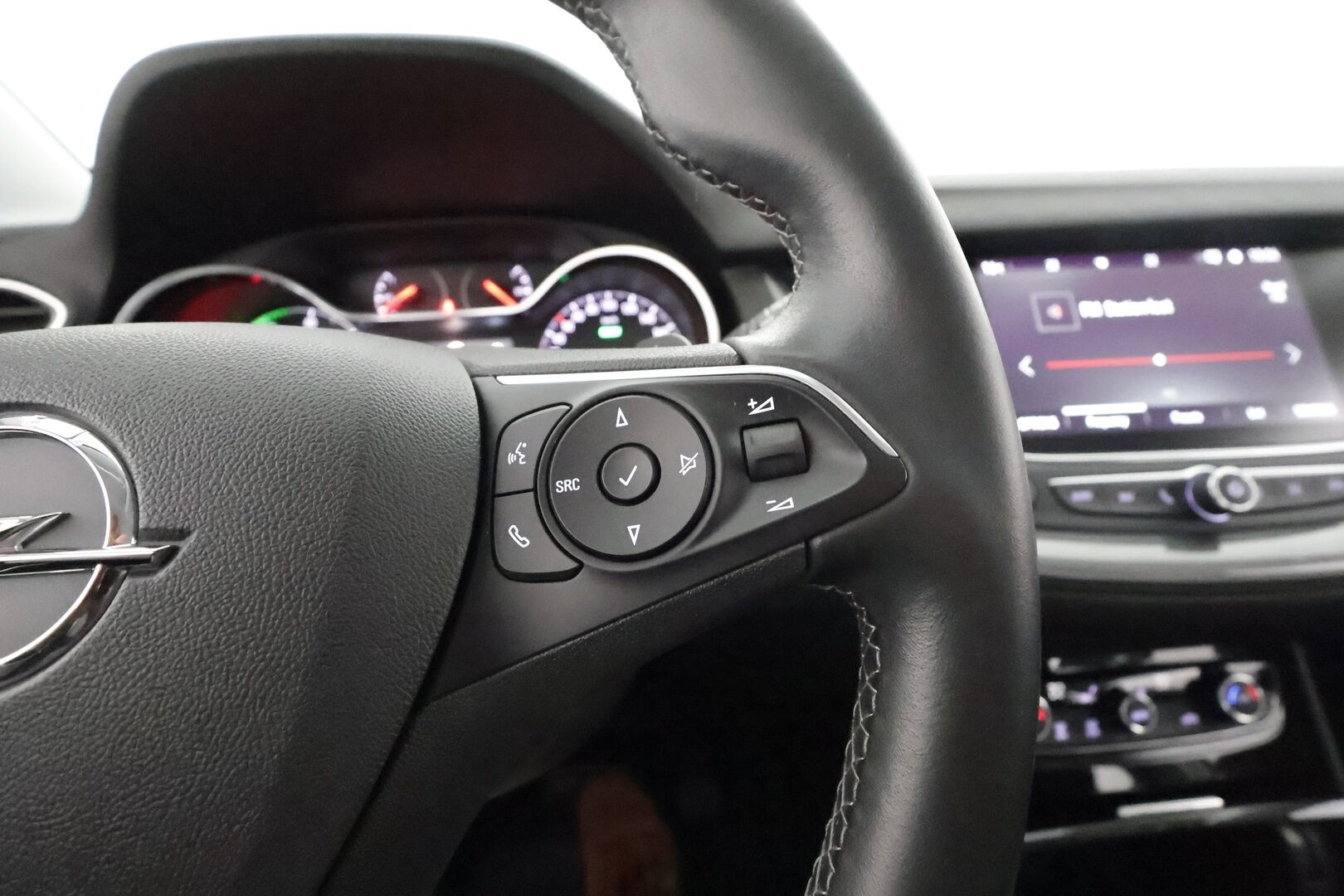 OPEL GRANDLAND X 2021 Innovation 300 PHEV AWD **Adapt. vakkari / Kaistavahti / P.kamera / Navi / Keyless / Apple&Android**