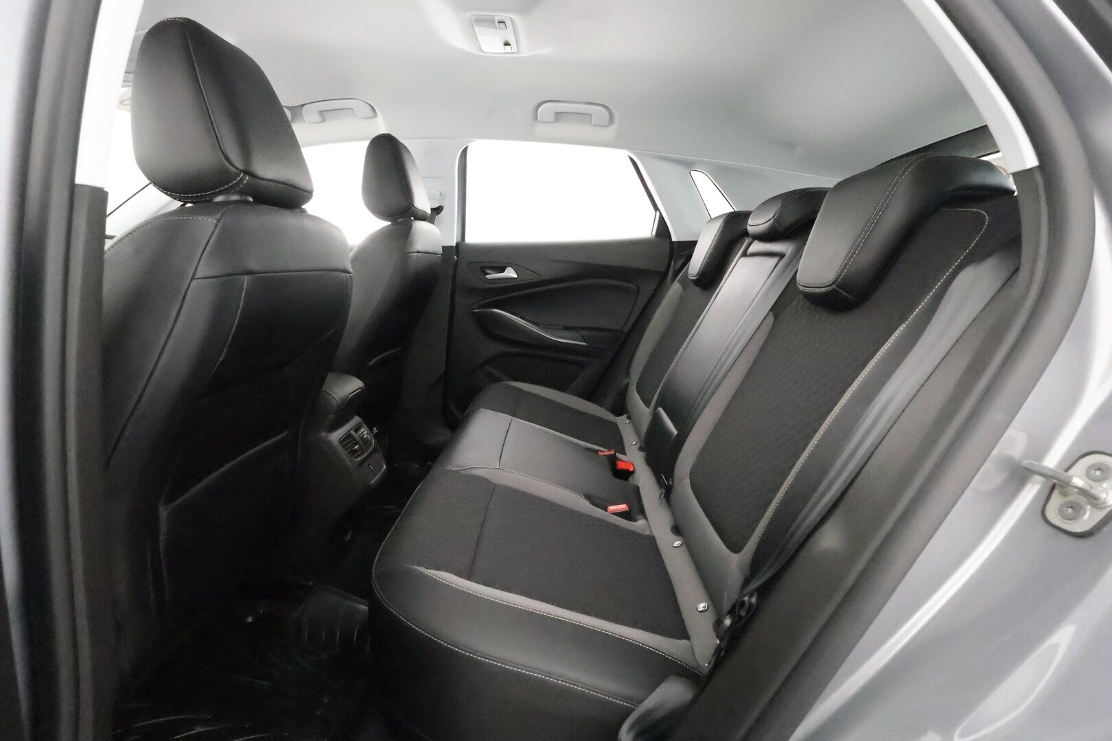 OPEL GRANDLAND X 2021 Innovation 300 PHEV AWD **Adapt. vakkari / Kaistavahti / P.kamera / Navi / Keyless / Apple&Android** - Puolinahat / S*Kontti / Juuri Huollettu