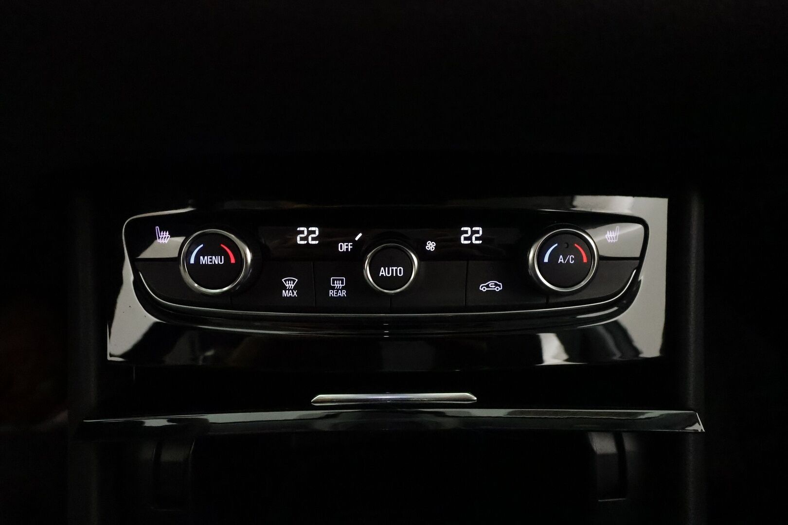 OPEL GRANDLAND X 2021 Innovation 300 PHEV AWD **Adapt. vakkari / Kaistavahti / P.kamera / Navi / Keyless / Apple&Android**