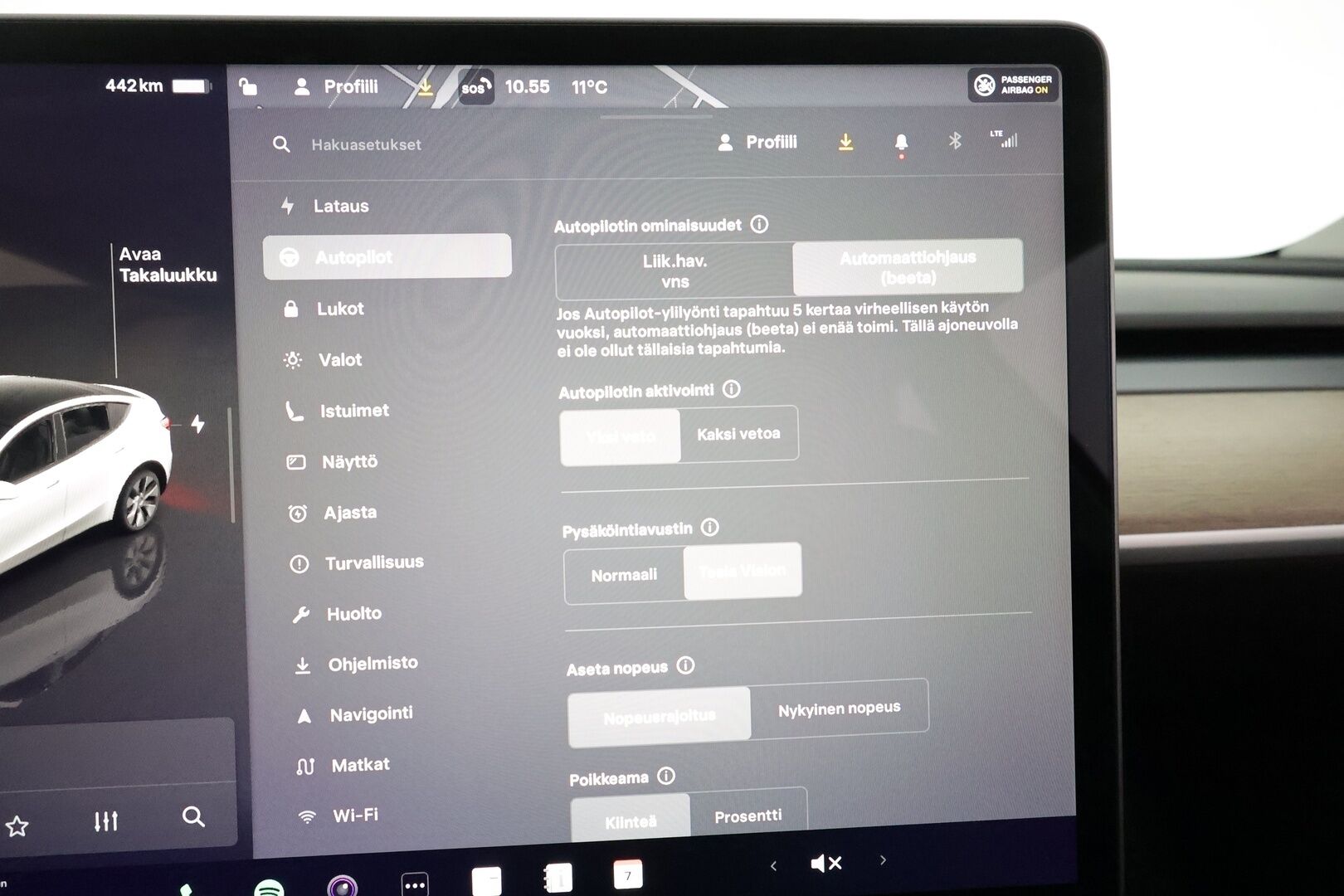 TESLA MODEL Y 2022 Long Range Dual Motor AWD *Vetokoukku / RYZEN / Lämpöpumppu / ACC / Matrix-LED / Kamera* - 3,99 % KORKOTARJOUS TÄHÄN AUTOON - Vetokoukullinen! / 1-Omisteinen Ruotsista / RYZEN