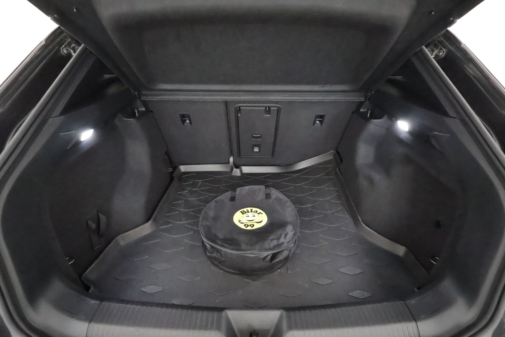 VOLKSWAGEN ID.4 2022 GTX 82kWh ** Adapt.vakkari / Lämpöpumppu / Matrix LED / P.tutkat / Sporttiset Puolinahat / Navi / Apple&Android - 3,99 % KORKOTARJOUS TÄHÄN AUTOON - Digimittari / 2x renkaat / Rattilämmitin