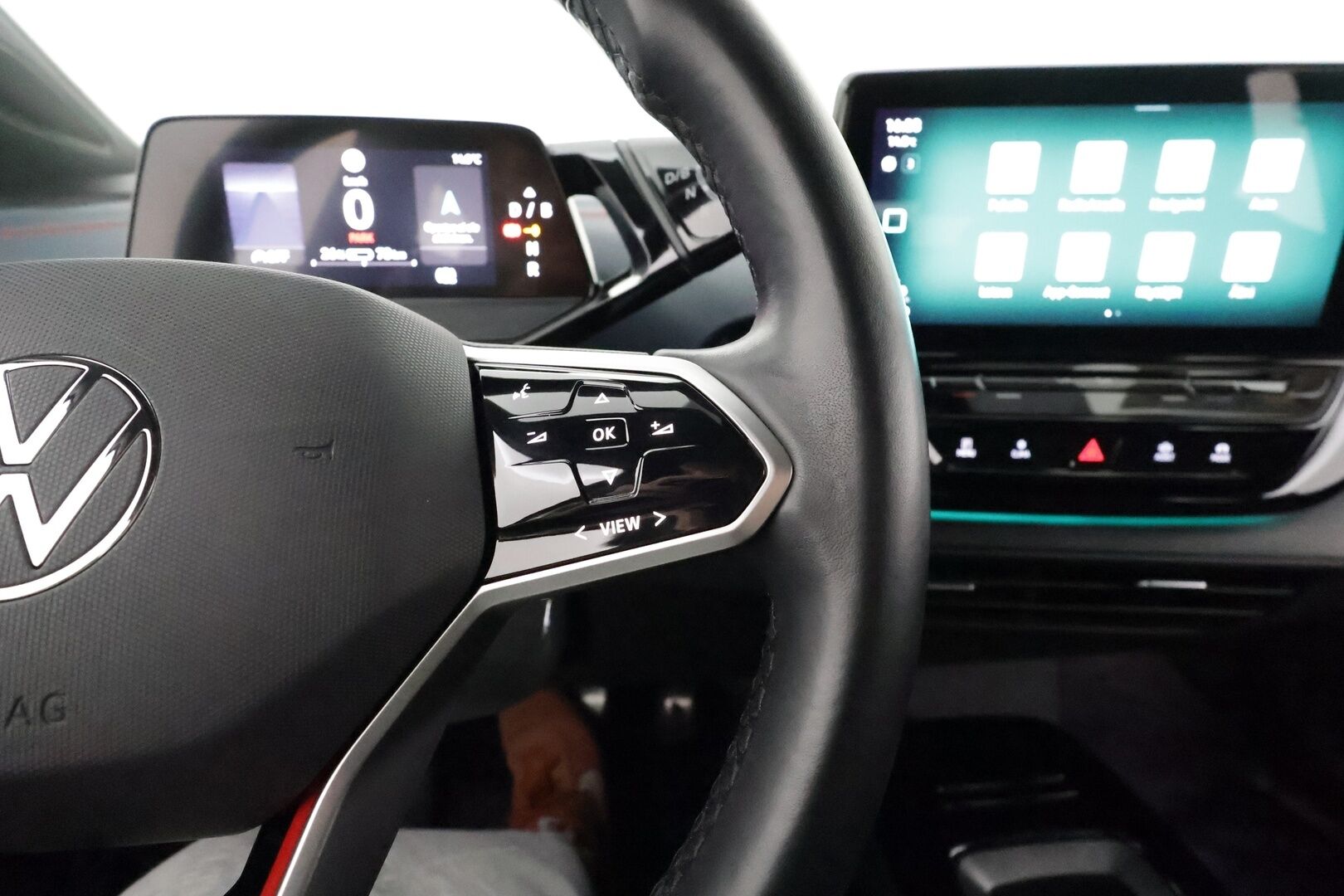 VOLKSWAGEN ID.4 2022 GTX 82kWh ** Adapt.vakkari / Lämpöpumppu / Matrix LED / P.tutkat / Sporttiset Puolinahat / Navi / Apple&Android - 3,99 % KORKOTARJOUS TÄHÄN AUTOON - Digimittari / 2x renkaat / Rattilämmitin