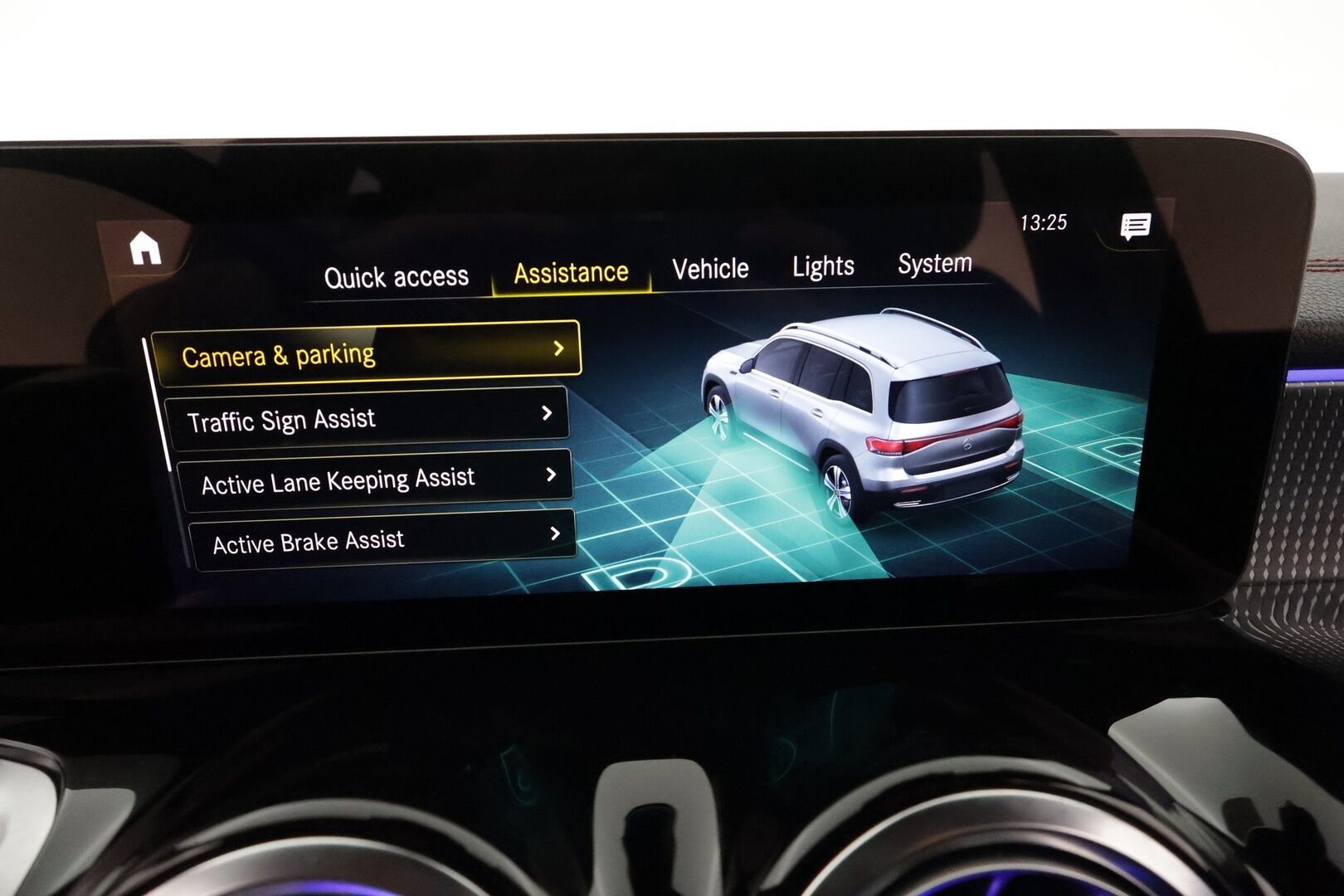 MERCEDES-BENZ EQB 2023 300 4Matic AMG Line *ACC / P.kamera / Muistipenkit / LED High Performance / Nahka-alcantara sisusta / Navi* - 3,99 % KORKOTARJOUS TÄHÄN AUTOON - Akkutesti 96,73%!