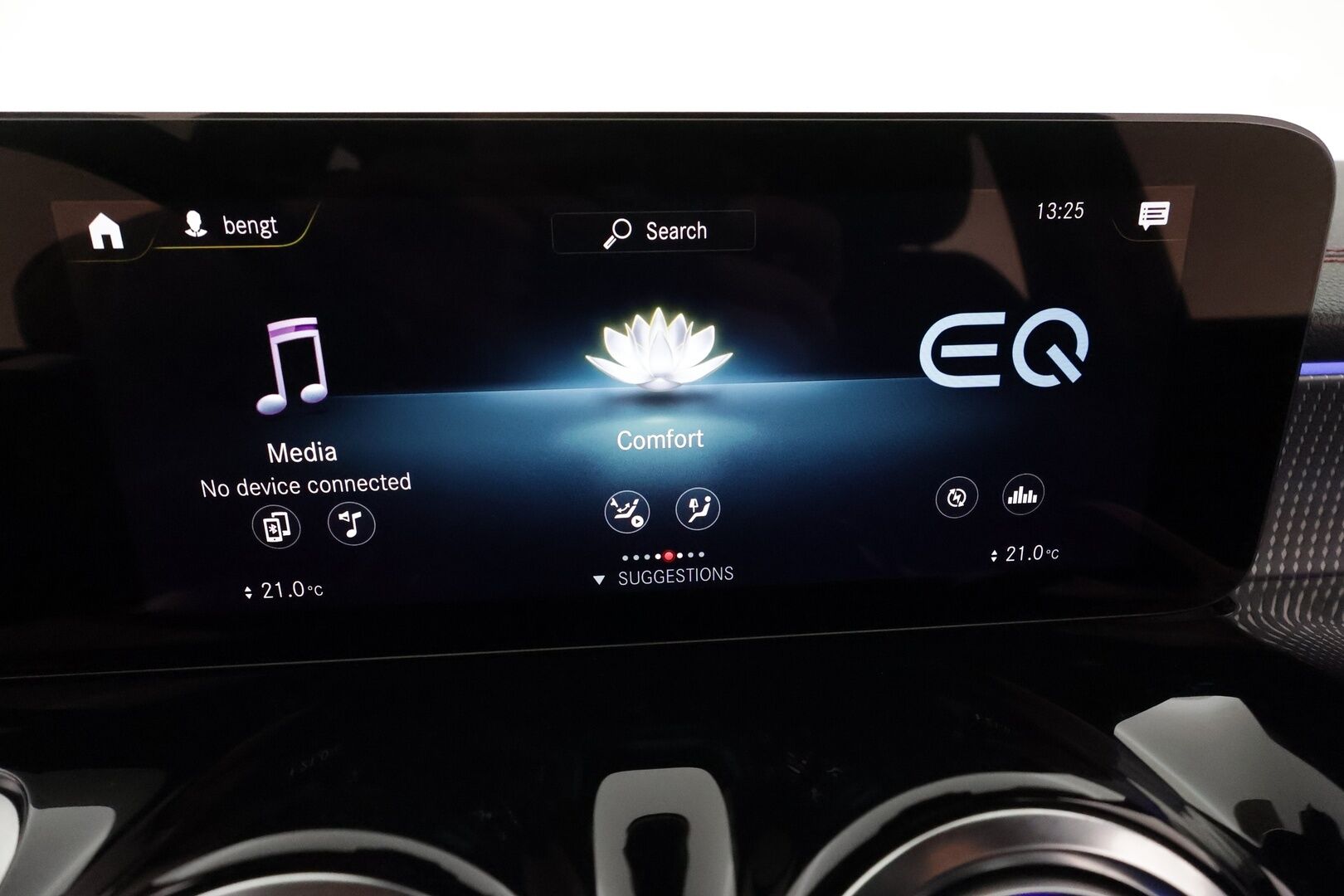 MERCEDES-BENZ EQB 2023 300 4Matic AMG Line *ACC / P.kamera / Muistipenkit / LED High Performance / Nahka-alcantara sisusta / Navi* - 3,99 % KORKOTARJOUS TÄHÄN AUTOON - Akkutesti 96,73%!