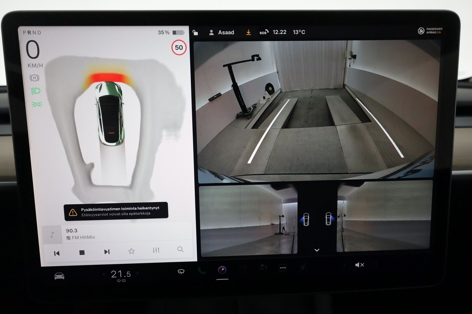 TESLA MODEL Y 2022 Long Range AWD Ryzen AMD **Lasikatto / Lämpöpumppu / Adapt.Vakkari / Matrix-LED / P. Kamera / Navi / Kaistavahti** - 3,99 % KORKOTARJOUS TÄHÄN AUTOON - Premium Audio / KeylessGO / 2x Renkaat