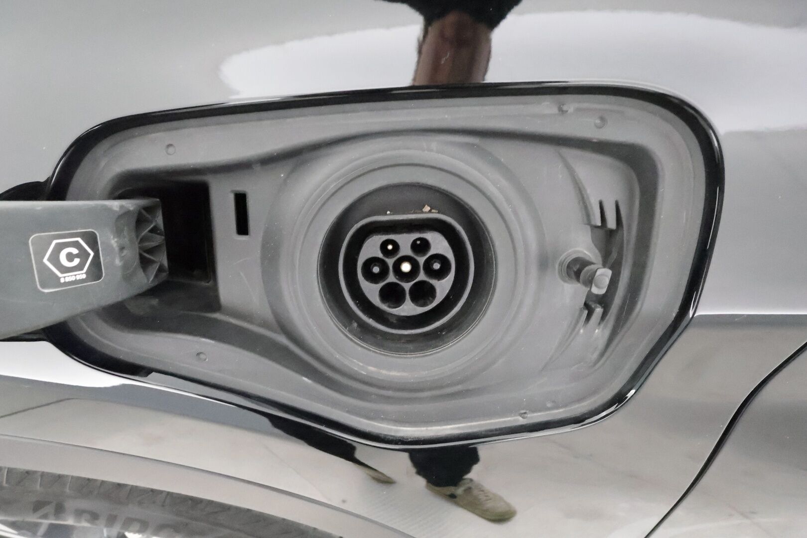 BMW X1 2022 F48 xDrive25e A Business xLine - HUD / Vetokoukku / Navigointi / LED / Puolinahkasisusta / Lisälämmitin / Merkkihuollot!
