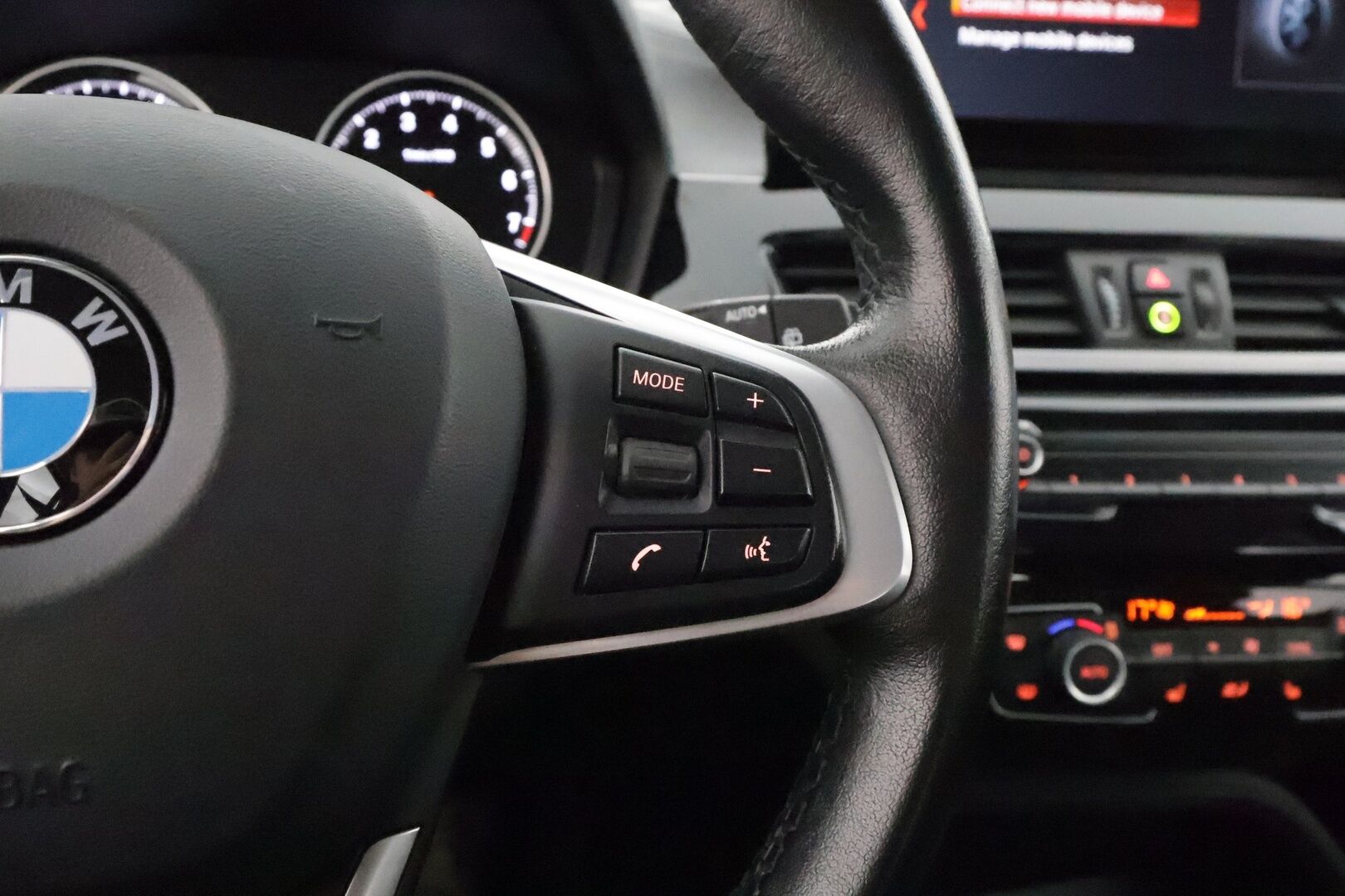 BMW X1 2022 F48 xDrive25e A Business xLine - HUD / Vetokoukku / Navigointi / LED / Puolinahkasisusta / Lisälämmitin / Merkkihuollot!