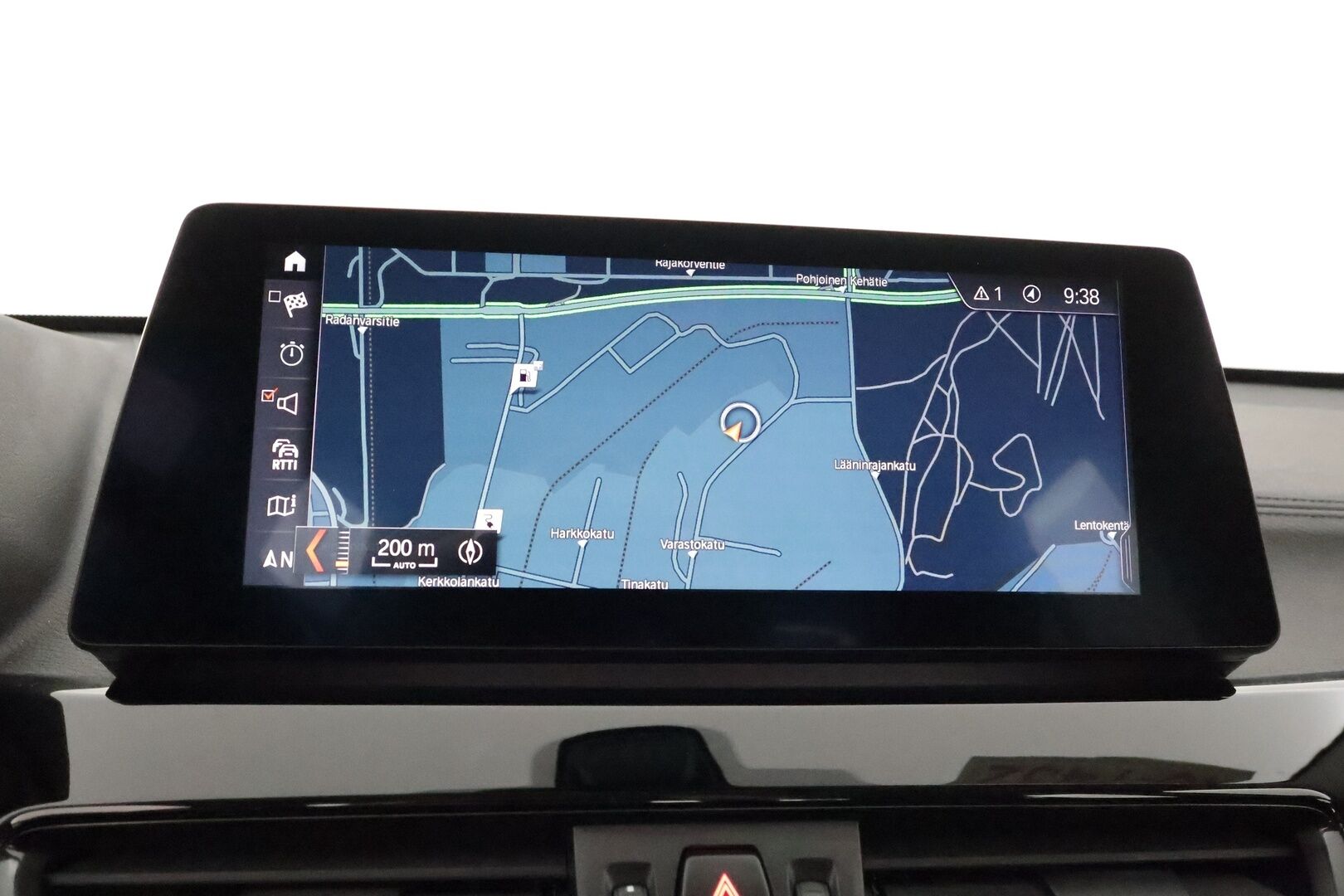 BMW X1 2022 F48 xDrive25e A Business xLine - HUD / Vetokoukku / Navigointi / LED / Puolinahkasisusta / Lisälämmitin / Merkkihuollot!