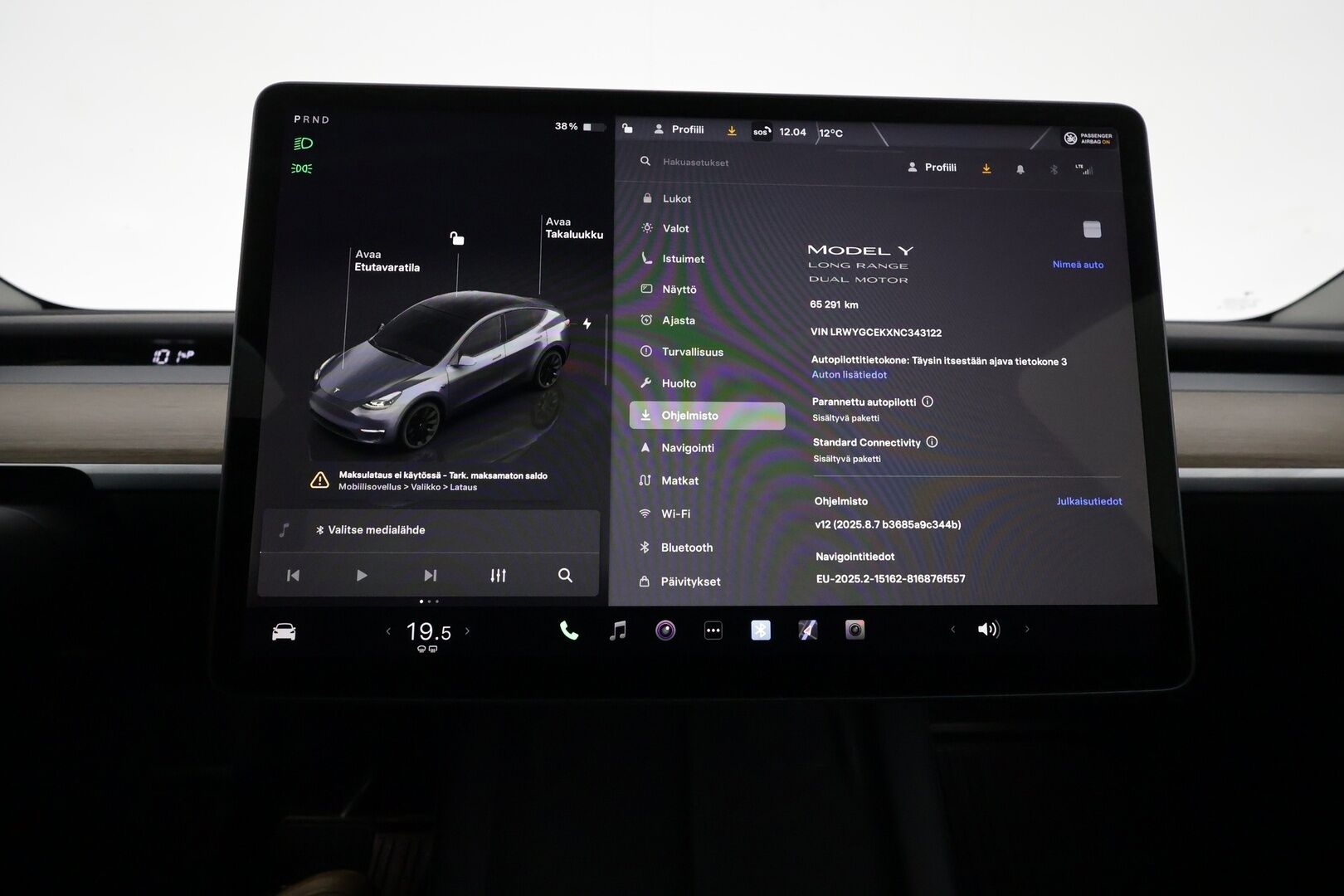 TESLA MODEL Y 2022 Long Range AWD Ryzen AMD **Lasikatto / Lämpöpumppu / Koukku / Adapt.Vakkari / Matrix-LED / P.Kamera / Navi** - 3,99 % KORKOTARJOUS TÄHÄN AUTOON - Nahkaverhoilu / Kaistavahti / Premium Audio / KeylessGO / 2x Renkaat