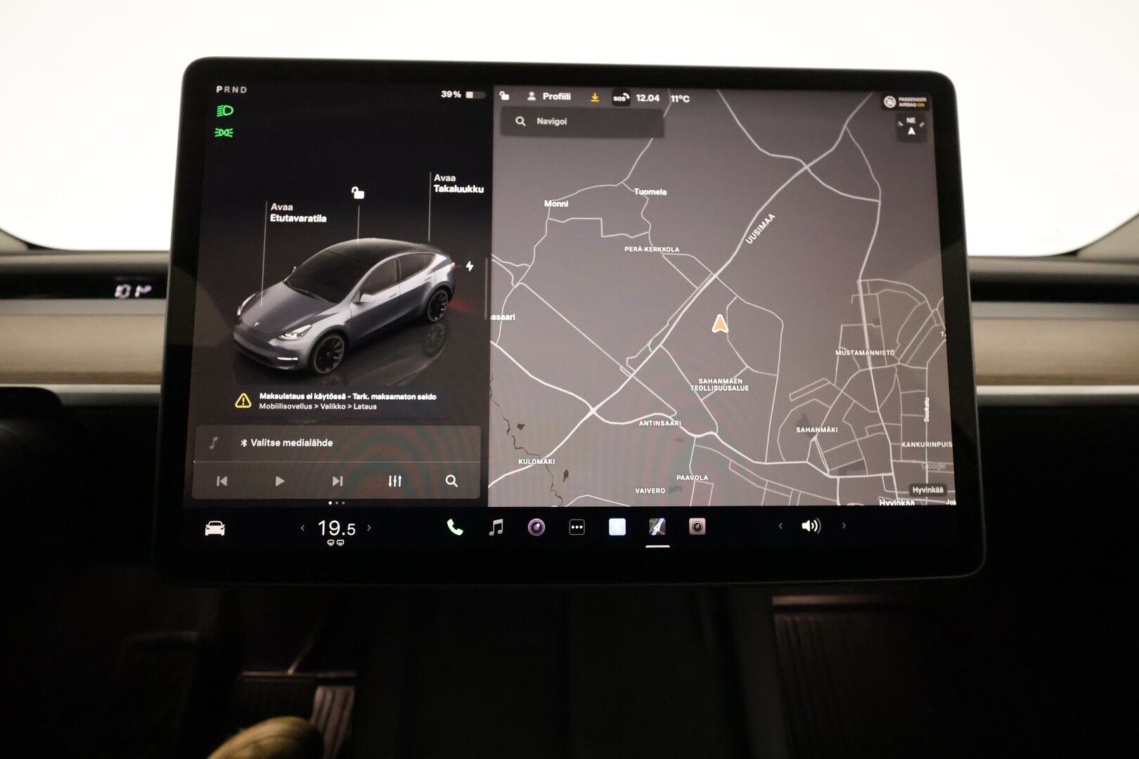 TESLA MODEL Y 2022 Long Range AWD Ryzen AMD **Lasikatto / Lämpöpumppu / Koukku / Adapt.Vakkari / Matrix-LED / P.Kamera / Navi** - 3,99 % KORKOTARJOUS TÄHÄN AUTOON - Nahkaverhoilu / Kaistavahti / Premium Audio / KeylessGO / 2x Renkaat