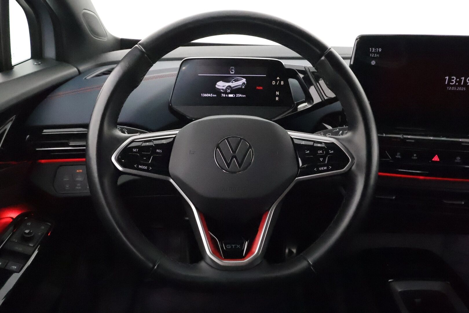 VOLKSWAGEN ID.5 2022 GTX Dual Motor AWD Business **Lämpöpumppu / Koukku / Adapt.Vakkari / Matrix-LED / P.Kamera / Navi / Kaistavahti** - 3,99 % KORKOTARJOUS TÄHÄN AUTOON - Digimittaristo / KeylessGO / 2x Renkaat