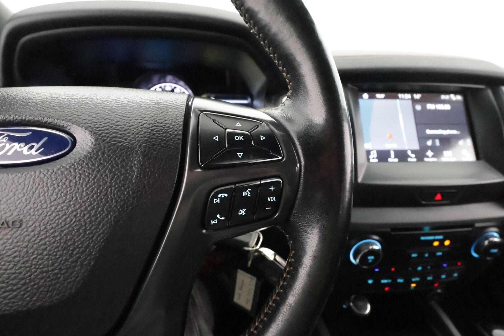 FORD RANGER 2018 3.2tdci 4X4 Wildtrak *Webasto / Koukku / ACC / P.Kamera / Kaistavahti / Navi / LED-lisävalo / 2x Renkaat* - 3,99 % KORKOTARJOUS TÄHÄN AUTOON - Merkkihuollot / Kahdet Fordin Alumiinivanteet / Alpha Lavaste