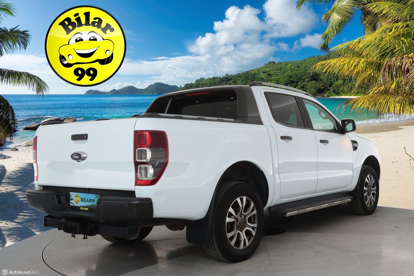 FORD RANGER 2017 3.2TDCI 4X4 Aut Grew Cab Wildtrak **Webasto / Koukku / Adapt.Vakkari / P. Kamera / Kaistavahti / Navi** - 3,99 % KORKOTARJOUS TÄHÄN AUTOON - Aut. Ilmastointi / Lämmitetty Tuulilasi / 2x Renkaat