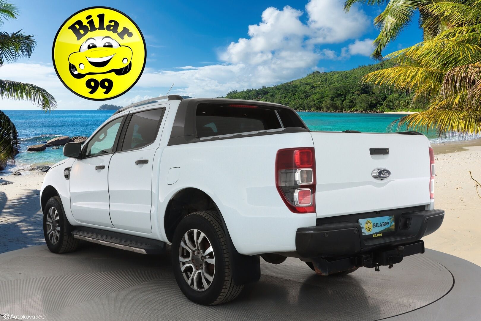 FORD RANGER 2017 3.2TDCI 4X4 Aut Grew Cab Wildtrak **Webasto / Koukku / Adapt.Vakkari / P. Kamera / Kaistavahti / Navi** - 3,99 % KORKOTARJOUS TÄHÄN AUTOON - Aut. Ilmastointi / Lämmitetty Tuulilasi / 2x Renkaat
