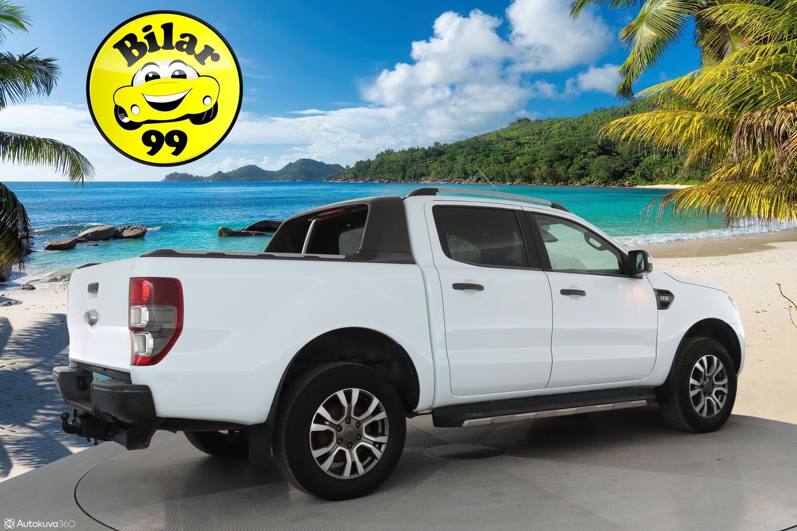 FORD RANGER 2017 3.2TDCI 4X4 Aut Grew Cab Wildtrak **Webasto / Koukku / Adapt.Vakkari / P. Kamera / Kaistavahti / Navi** - 3,99 % KORKOTARJOUS TÄHÄN AUTOON - Aut. Ilmastointi / Lämmitetty Tuulilasi / 2x Renkaat