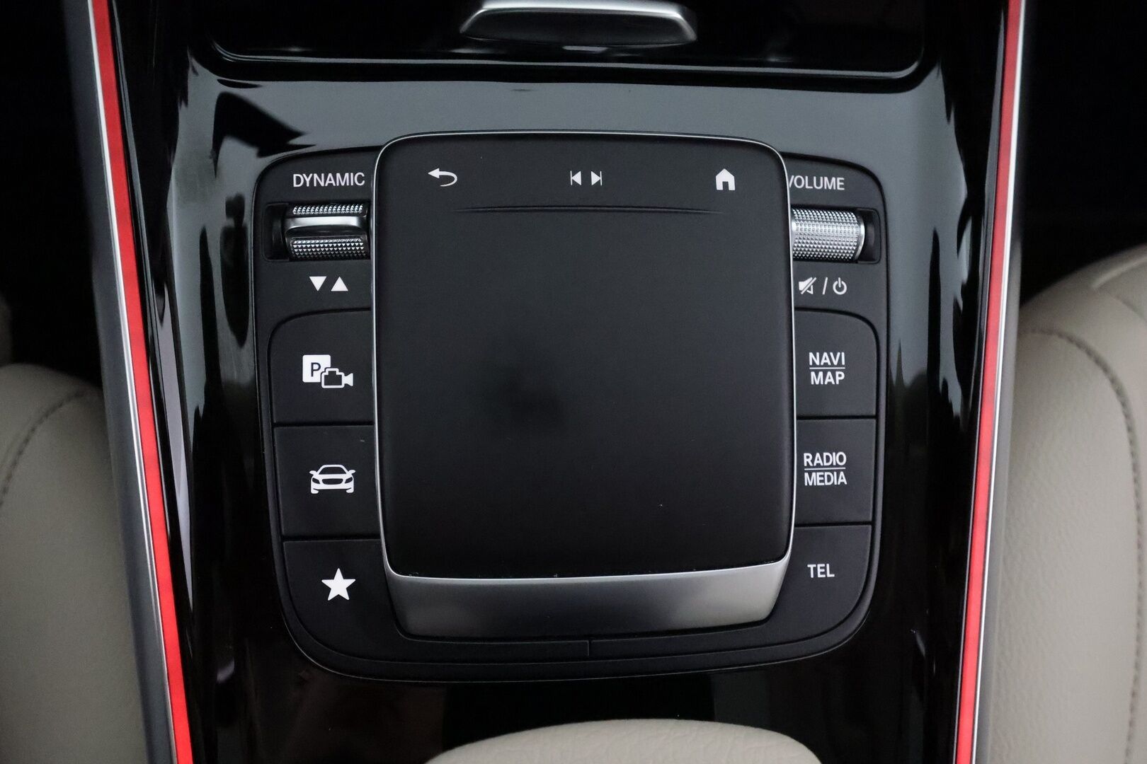 MERCEDES-BENZ EQA 2022 350 4Matic **Widescreen / Panorama / 360° Kamera / Adapt.Vakkari / Muistpenkki / LED-High Performance / Navi** - 3,99 % KORKOTARJOUS TÄHÄN AUTOON - Kaistavahti / KeylessGO / Akku kuntotarkastettu / Juuri Huollettu!