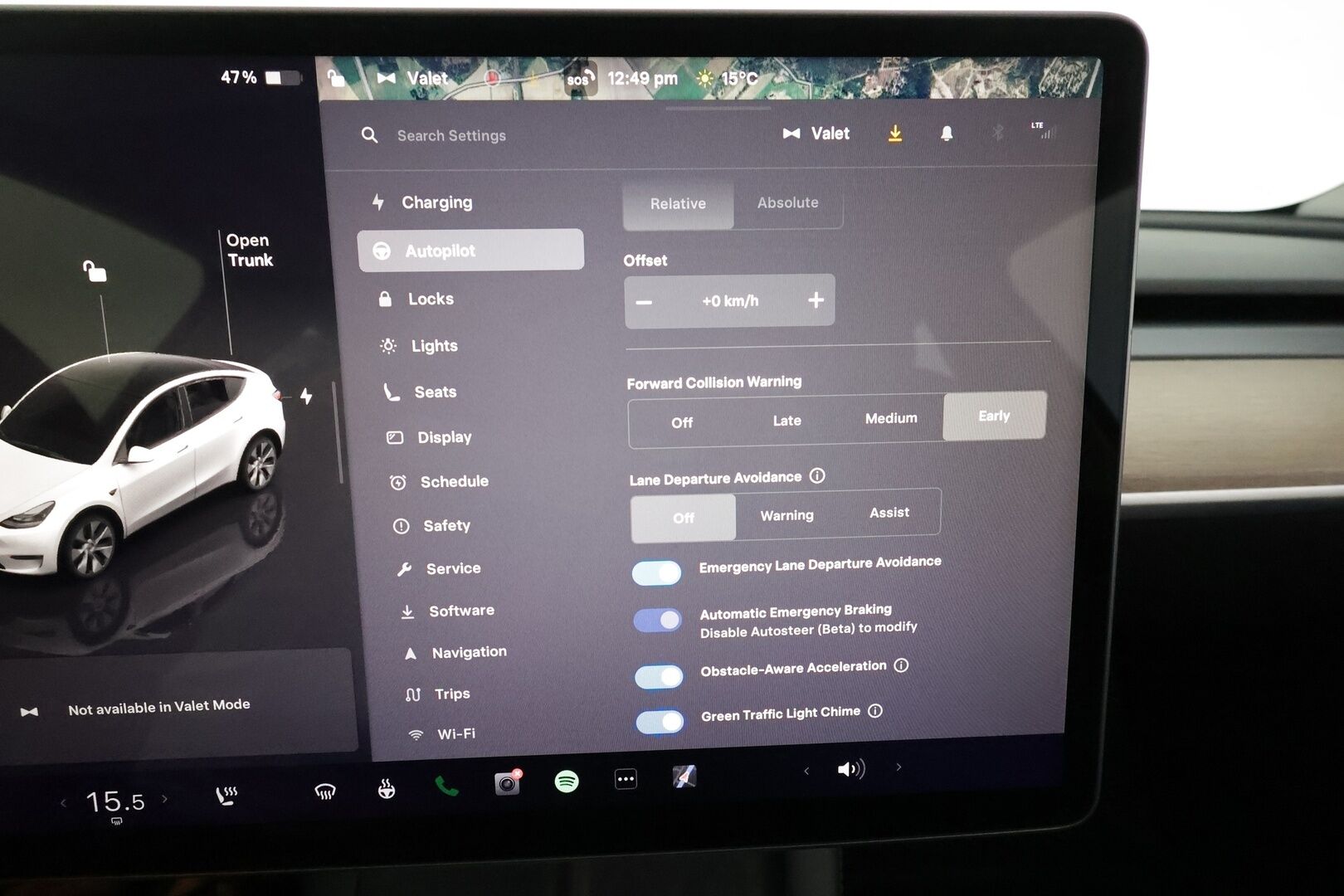 TESLA MODEL Y 2022 Long Range AWD Ryzen AMD **Lasikatto / Lämpöpumppu / Koukku / Adapt.Vakkari / Matrix-LED / Muistipenkki / P.Kamera*** - 3,99 % KORKOTARJOUS TÄHÄN AUTOON - Premium Audio / Navi / Kaistavahti / KeylessGO / 2x renkaat