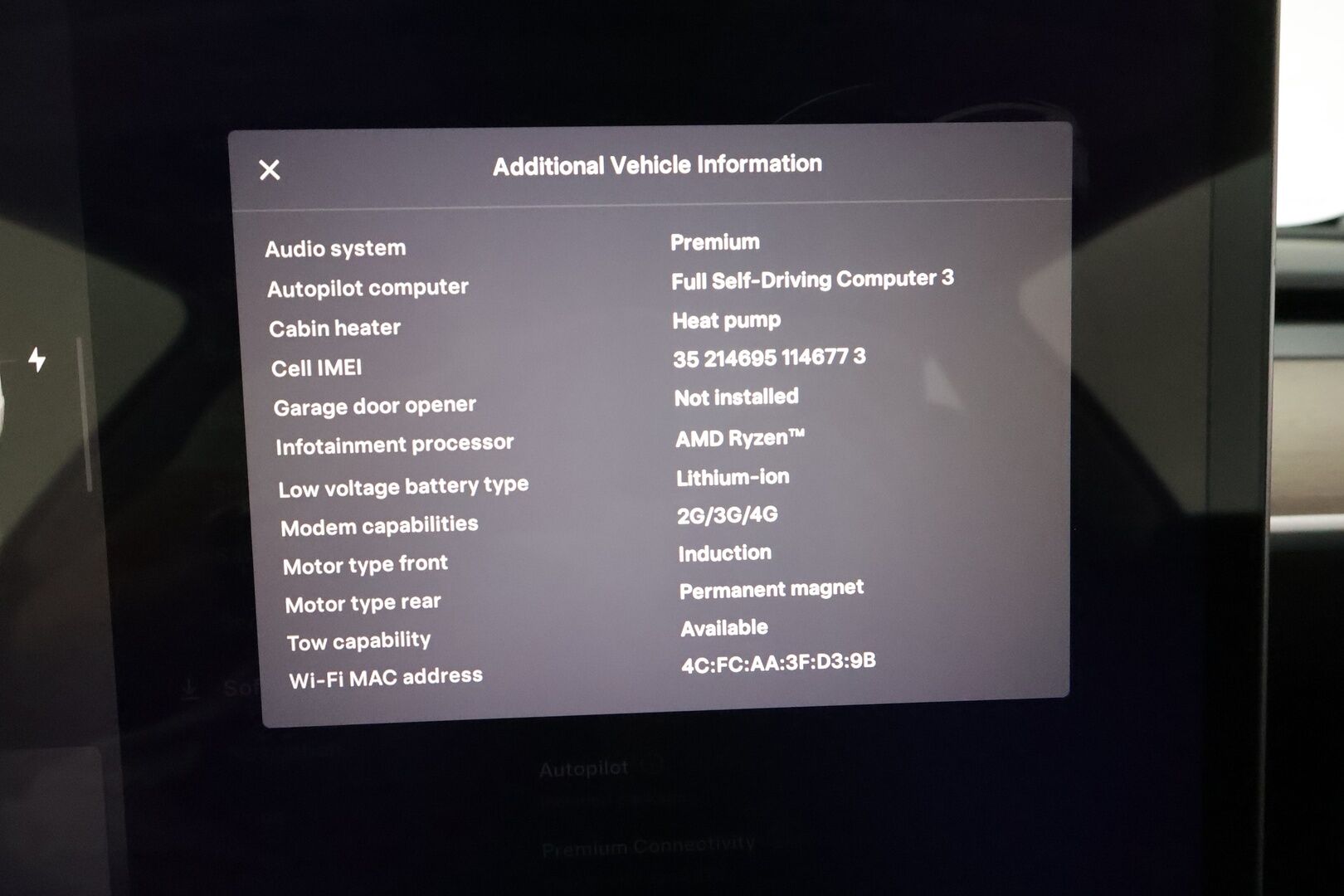 TESLA MODEL Y 2022 Long Range AWD Ryzen AMD **Lasikatto / Lämpöpumppu / Koukku / Adapt.Vakkari / Matrix-LED / Muistipenkki / P.Kamera*** - 3,99 % KORKOTARJOUS TÄHÄN AUTOON - Premium Audio / Navi / Kaistavahti / KeylessGO / 2x renkaat