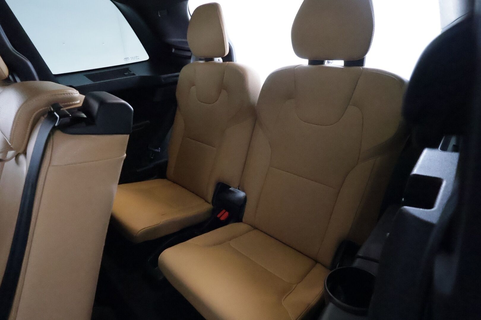 Volvo XC90 2016 D5 AWD Inscription aut **Webasto / Koukku / Adapt.Vakkari / Full-LED / Sporttinahat Muistilla / Istuimet-7 / P.Kamera** - 3,99 % KORKOTARJOUS TÄHÄN AUTOON - 4-Alueinen AC / Navi / Kaistavahti / KeylessGO / 2x Renkaat