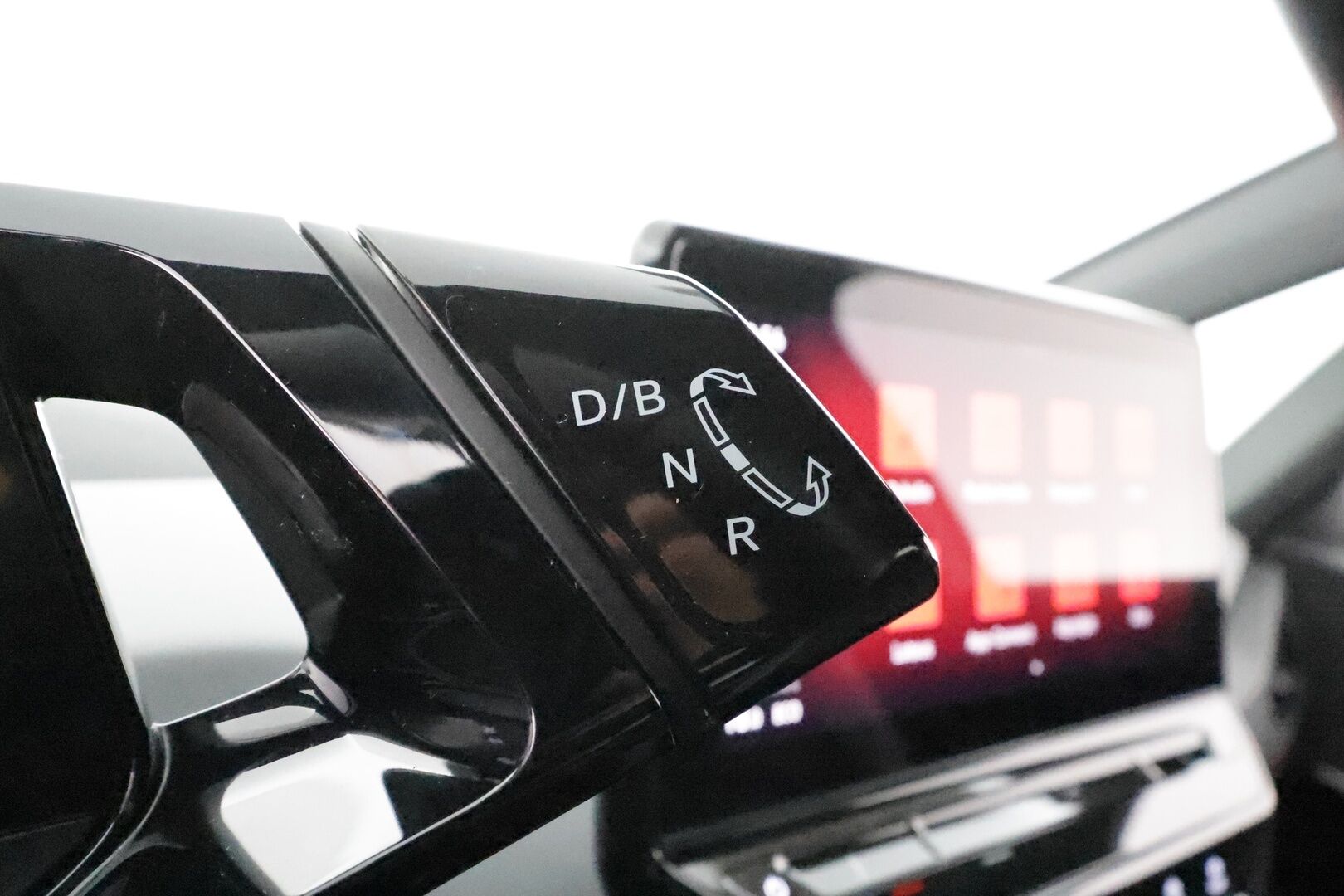 VOLKSWAGEN ID.3 2021 Pro S Tour 150 kW, akku 77 kWh, 5-paikkainen - Lämpöpumppu / HUD / Adapt.Vakkari / Peruutuskamera / iQ Matrix Led / Hieronta / Ratinlämmitys / Huippuvarusteet!