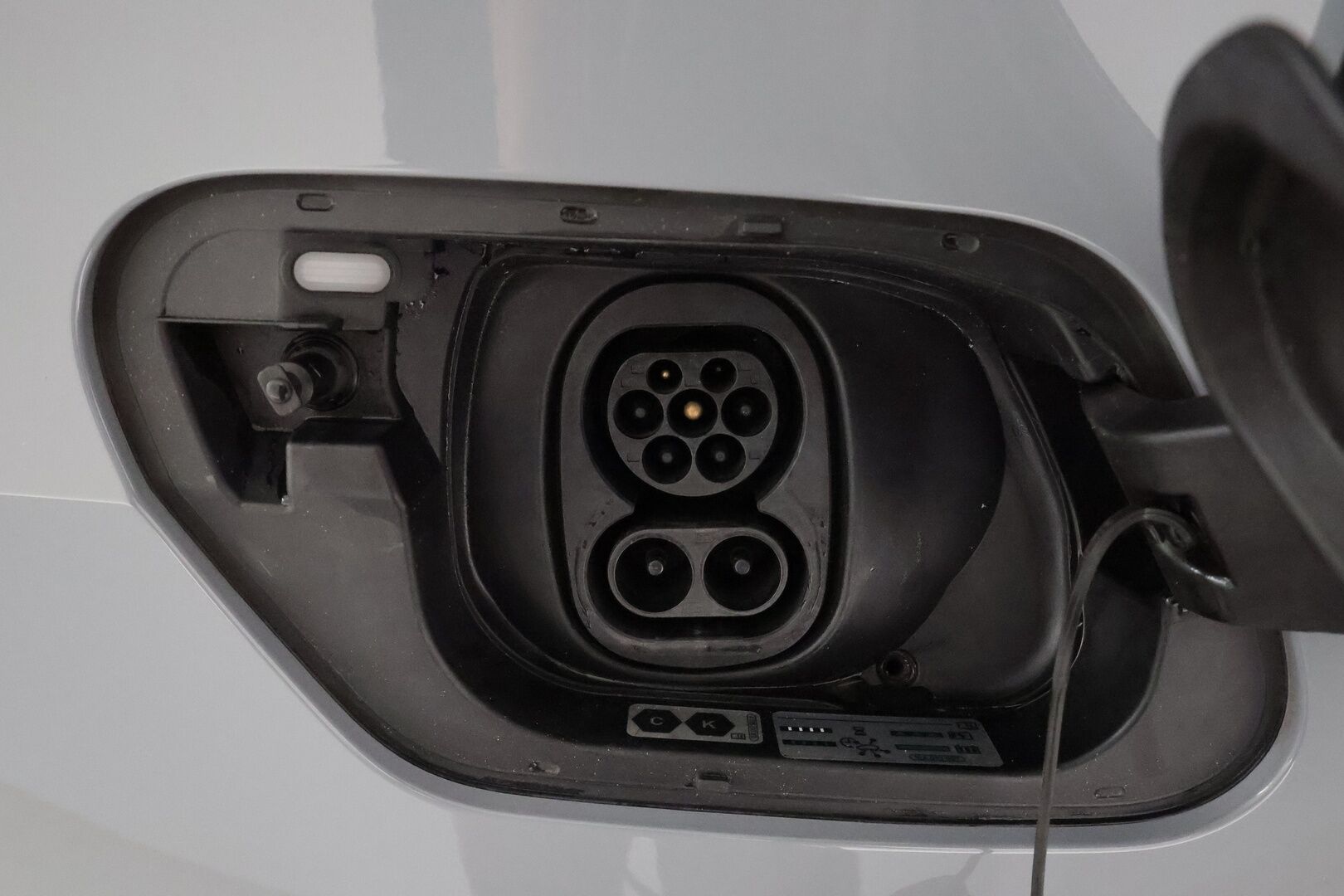 VOLKSWAGEN ID.3 2021 Pro S Tour 150 kW, akku 77 kWh, 5-paikkainen - Lämpöpumppu / HUD / Adapt.Vakkari / Peruutuskamera / iQ Matrix Led / Hieronta / Ratinlämmitys / Huippuvarusteet!