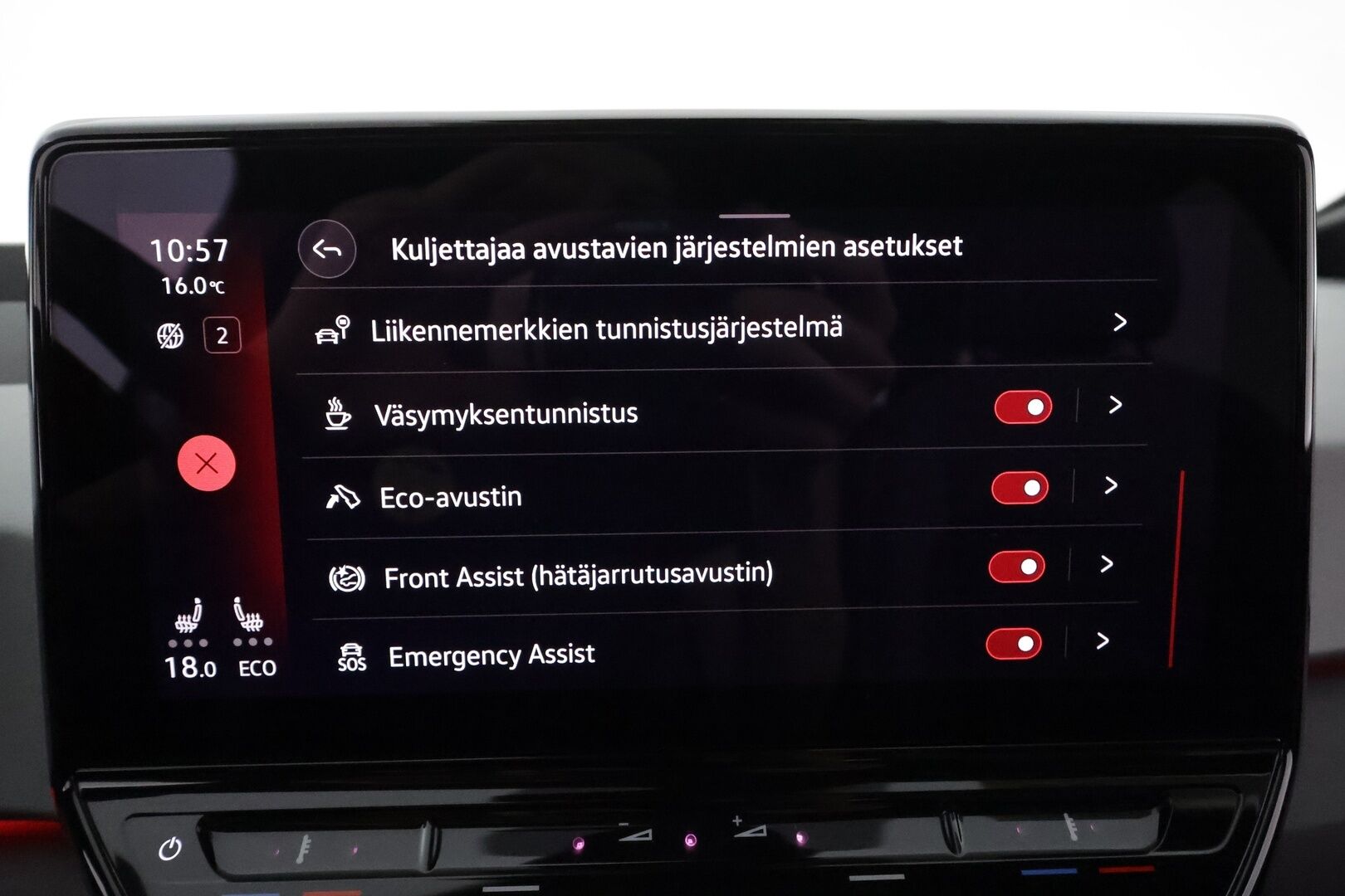 VOLKSWAGEN ID.3 2021 Pro S Tour 150 kW, akku 77 kWh, 5-paikkainen - Lämpöpumppu / HUD / Adapt.Vakkari / Peruutuskamera / iQ Matrix Led / Hieronta / Ratinlämmitys / Huippuvarusteet!