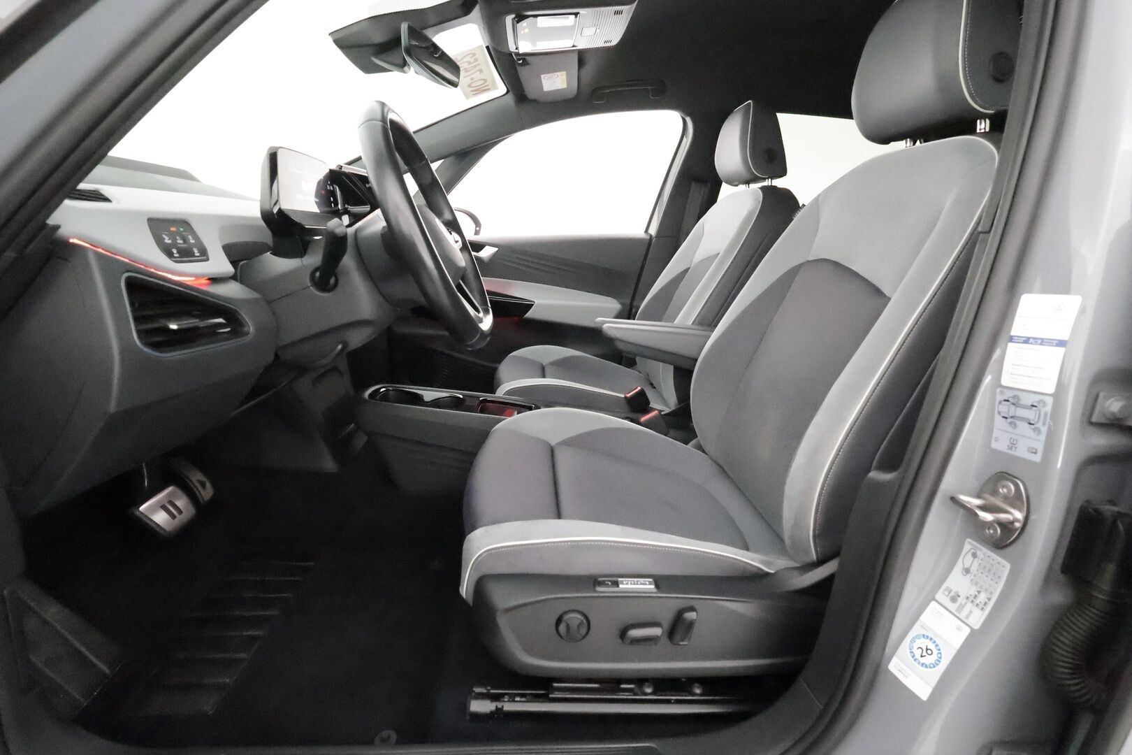 VOLKSWAGEN ID.3 2021 Pro S Tour 150 kW, akku 77 kWh, 5-paikkainen - Lämpöpumppu / HUD / Adapt.Vakkari / Peruutuskamera / iQ Matrix Led / Hieronta / Ratinlämmitys / Huippuvarusteet!