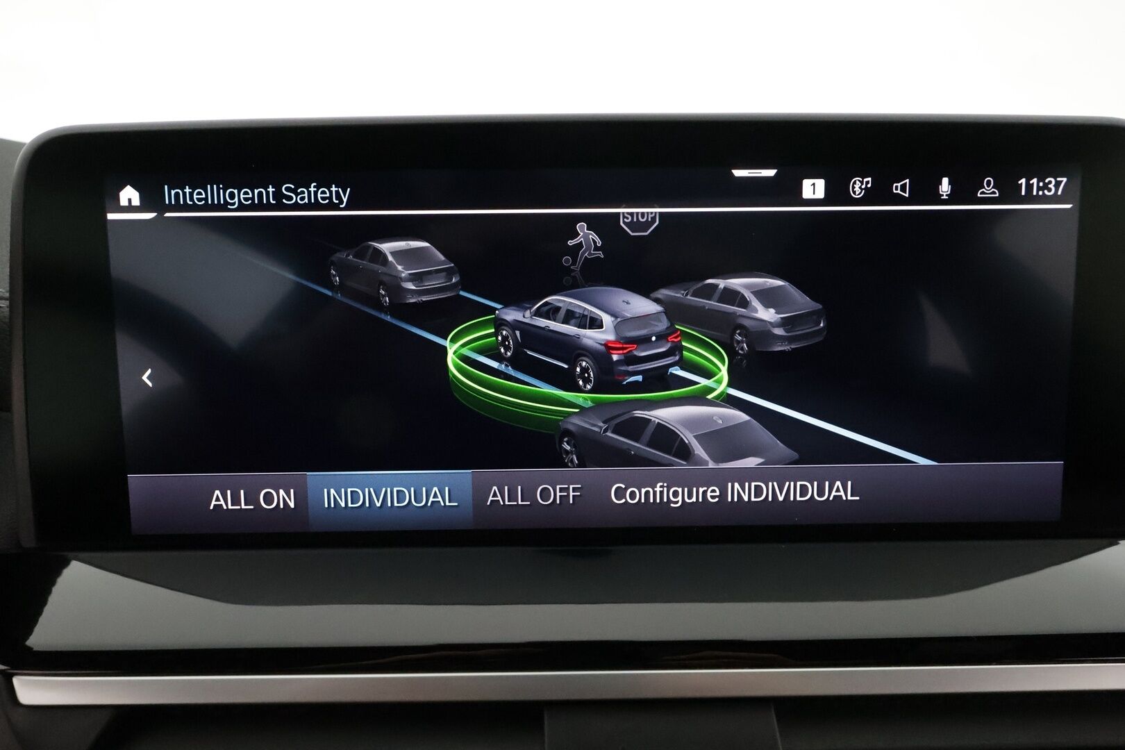 BMW IX3 2021 G08 Impressive **HUD / 360° Kamera / Adapt.Vakkari / Koukku / Sporttipenkki Muistilla / Adapt-LED / Harman/Kardon** - 3,99 % KORKOTARJOUS TÄHÄN AUTOON - Navi / Kaistavahti / KeylessGO / 2x Renkaat / Akku Testattu!