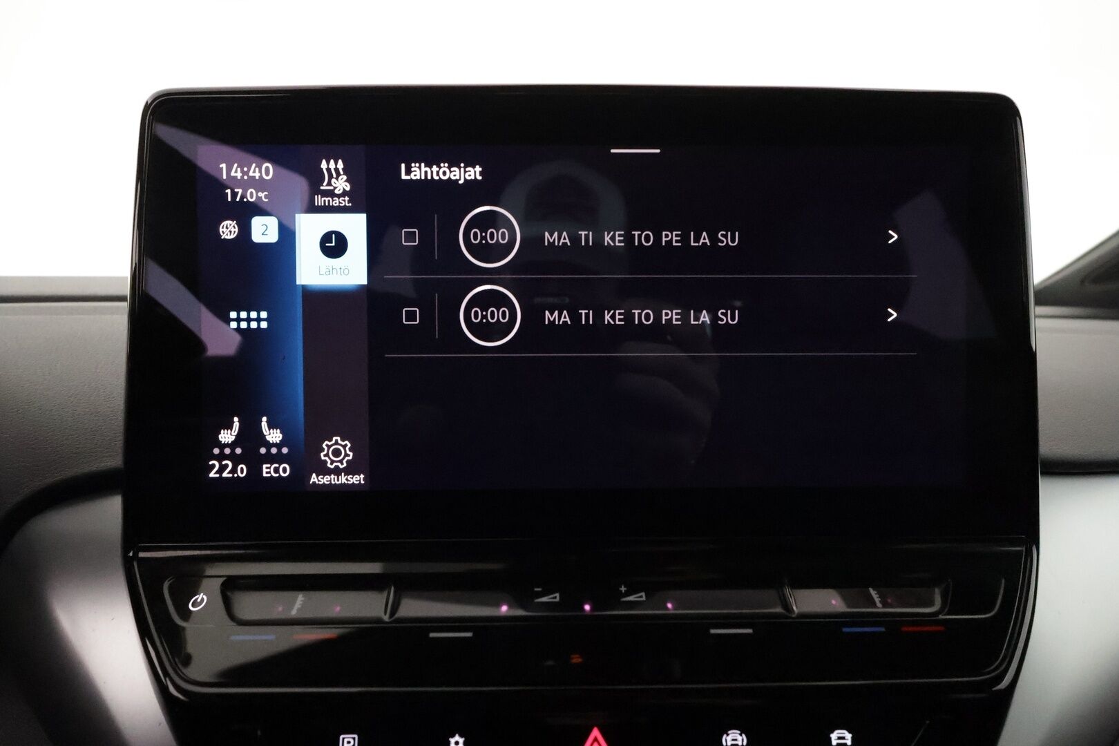 VOLKSWAGEN ID.4 2021 150kW Pro Performance **Lämpöpumppu / Koukku / Adapt.Vakkari / P.Kamera / LED-valot / Kaistavahti / Navi** - KeylessGO / 2x Renkaat / Akku Kuntotarkastettu!