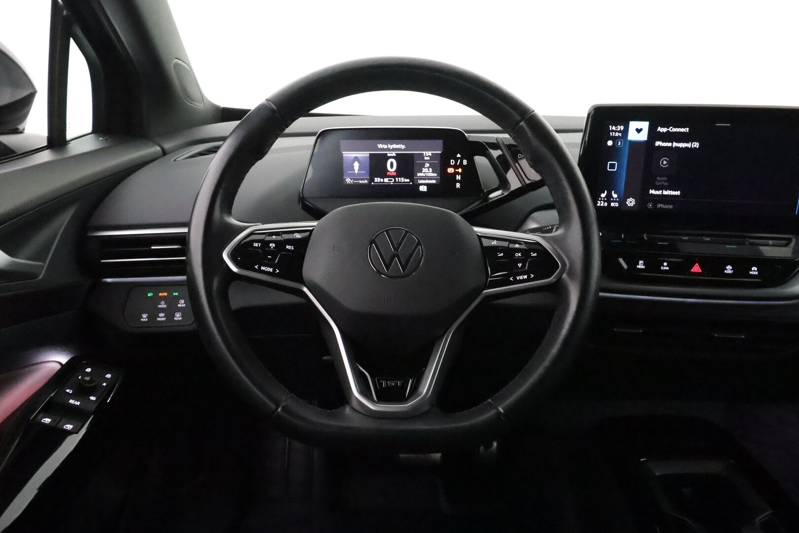 VOLKSWAGEN ID.4 2021 150kW Pro Performance **Lämpöpumppu / Koukku / Adapt.Vakkari / P.Kamera / LED-valot / Kaistavahti / Navi** - KeylessGO / 2x Renkaat / Akku Kuntotarkastettu!